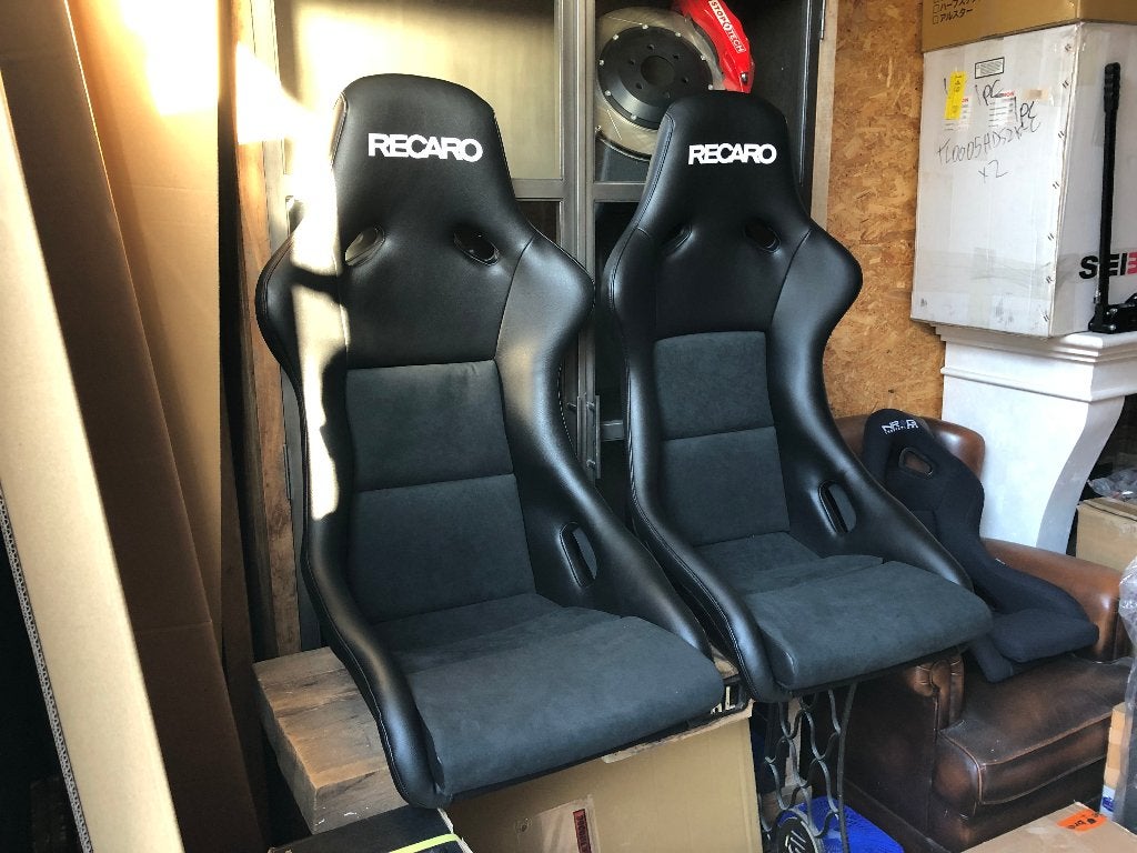 Recaro Pole Position vinyl dinamica kuipstoel schaalstoel