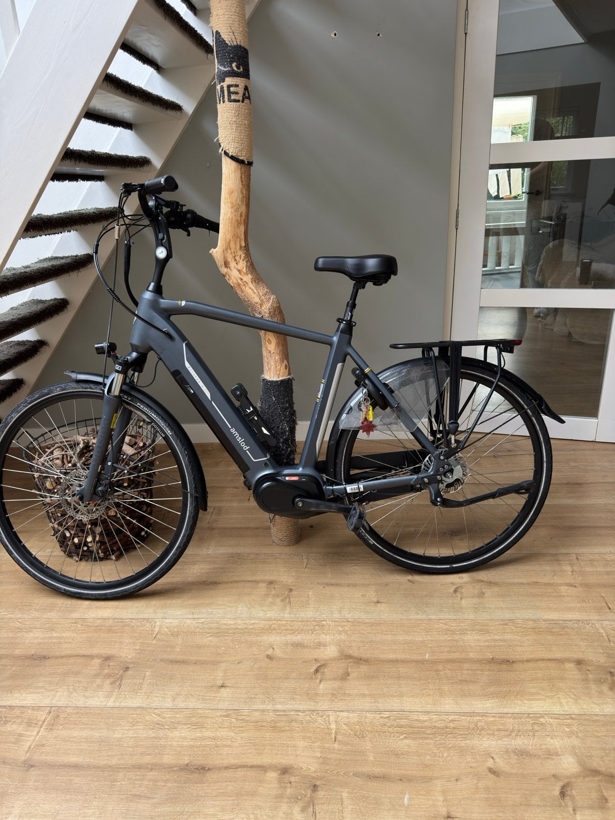 Amslod Hilston E-LD E-bike - Slechts 681km gereden, Fietsen en Brommers, 59 cm of meer, Ophalen of Verzenden, 50 km per accu of meer