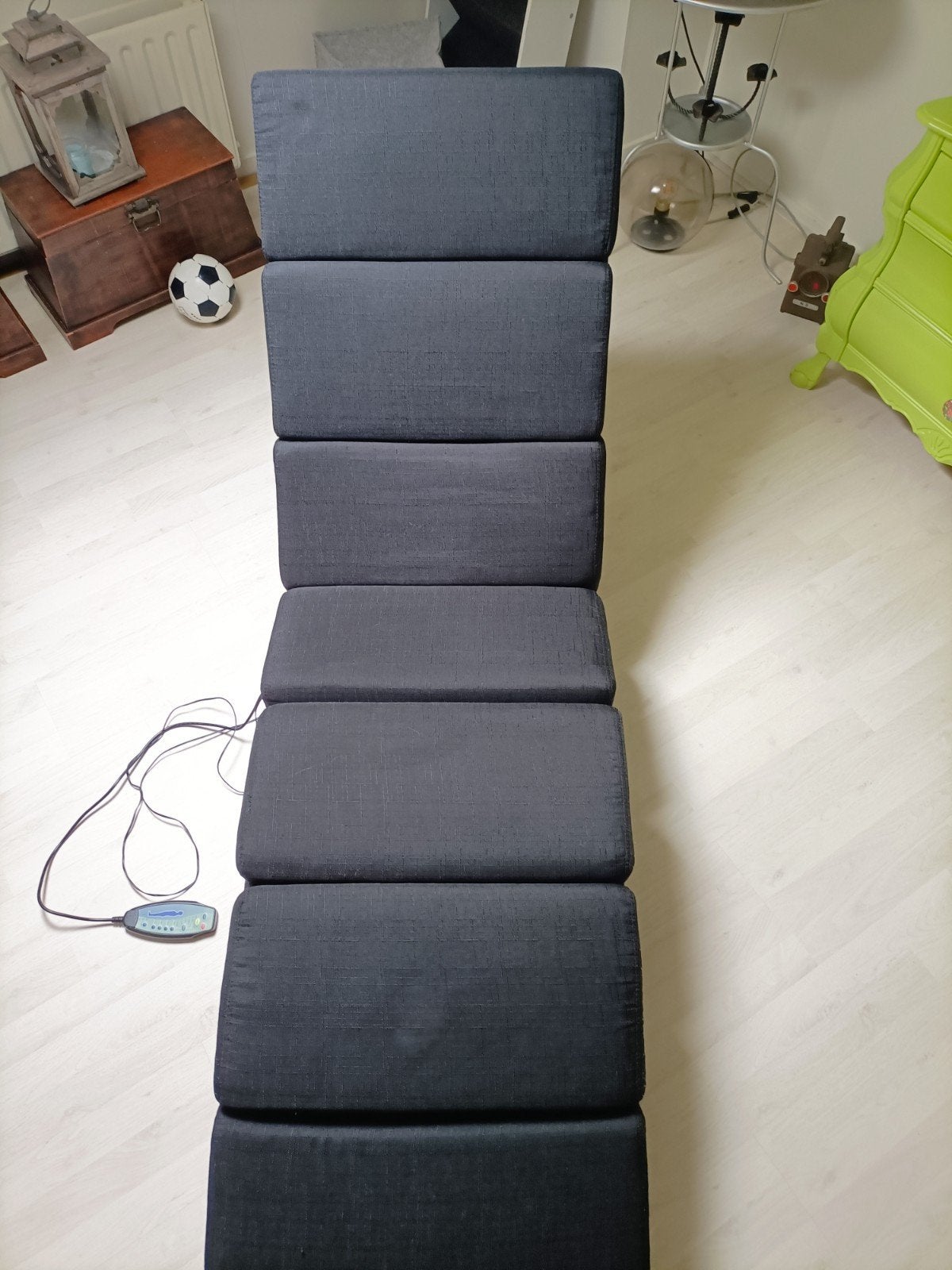 Zwarte massagestoel/ligstoel met afstandsbediening., Ophalen, Minder dan 50 cm, Gebruikt, Stof