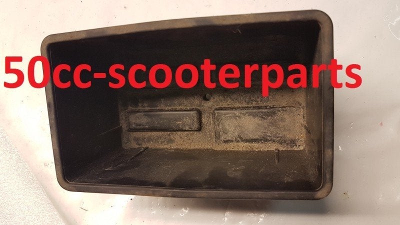 Accubak Vespa S 299047 origineel 40687 Gebruikt, Ophalen of Verzenden