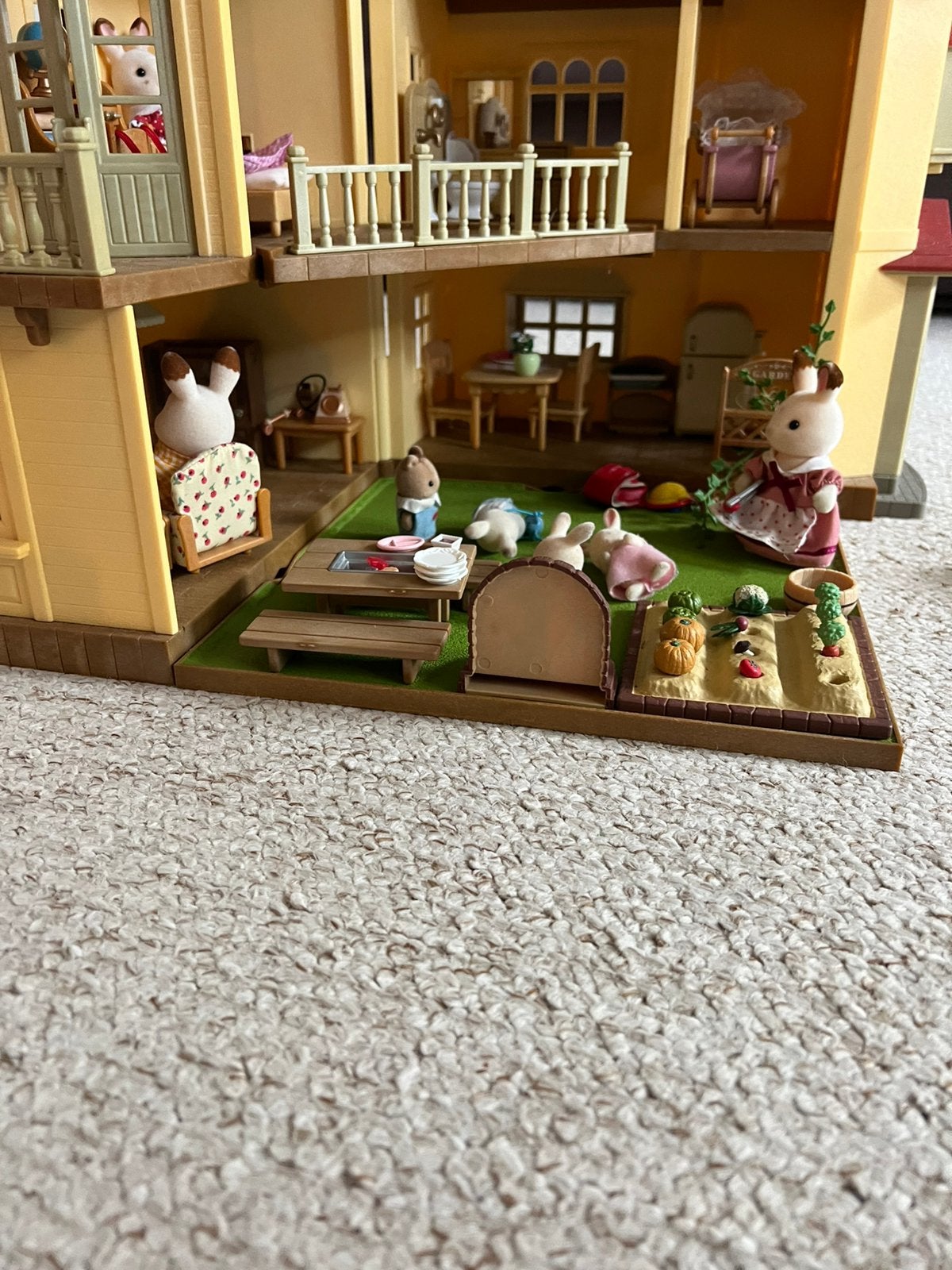 Konijntjes/ sylvanian, Kinderen en Baby's, Speelgoed | Poppenhuizen, Ophalen of Verzenden, Zo goed als nieuw, Poppenhuis