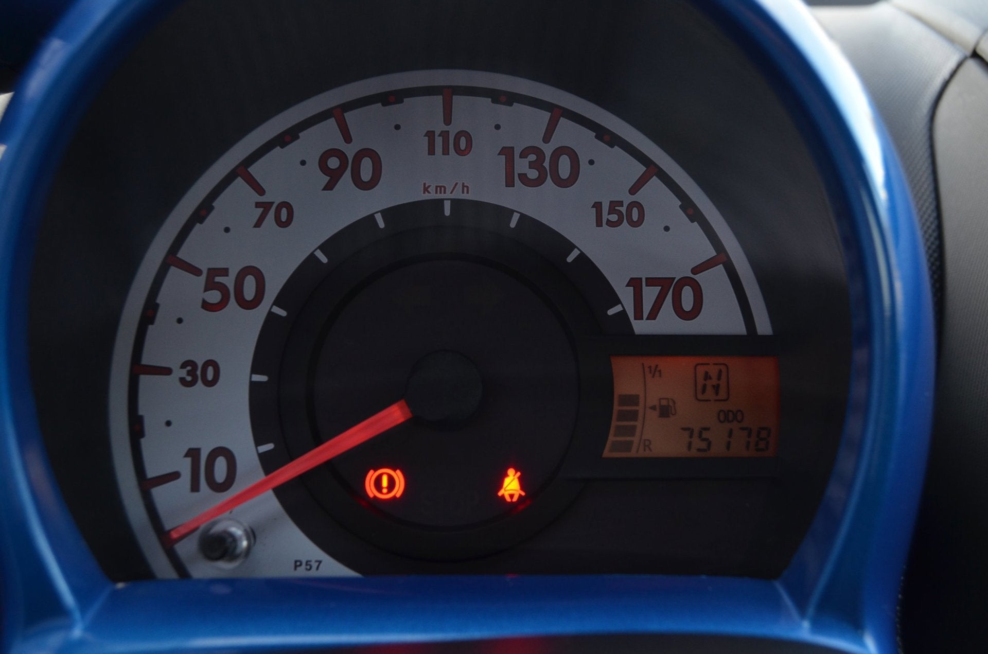 Toyota Aygo 1.0-12V Dynamic Blue|AUTOMAAT|75000KM!|AIRCO|5 D, Auto's, Gebruikt, 68 pk, Origineel Nederlands, Bedrijf