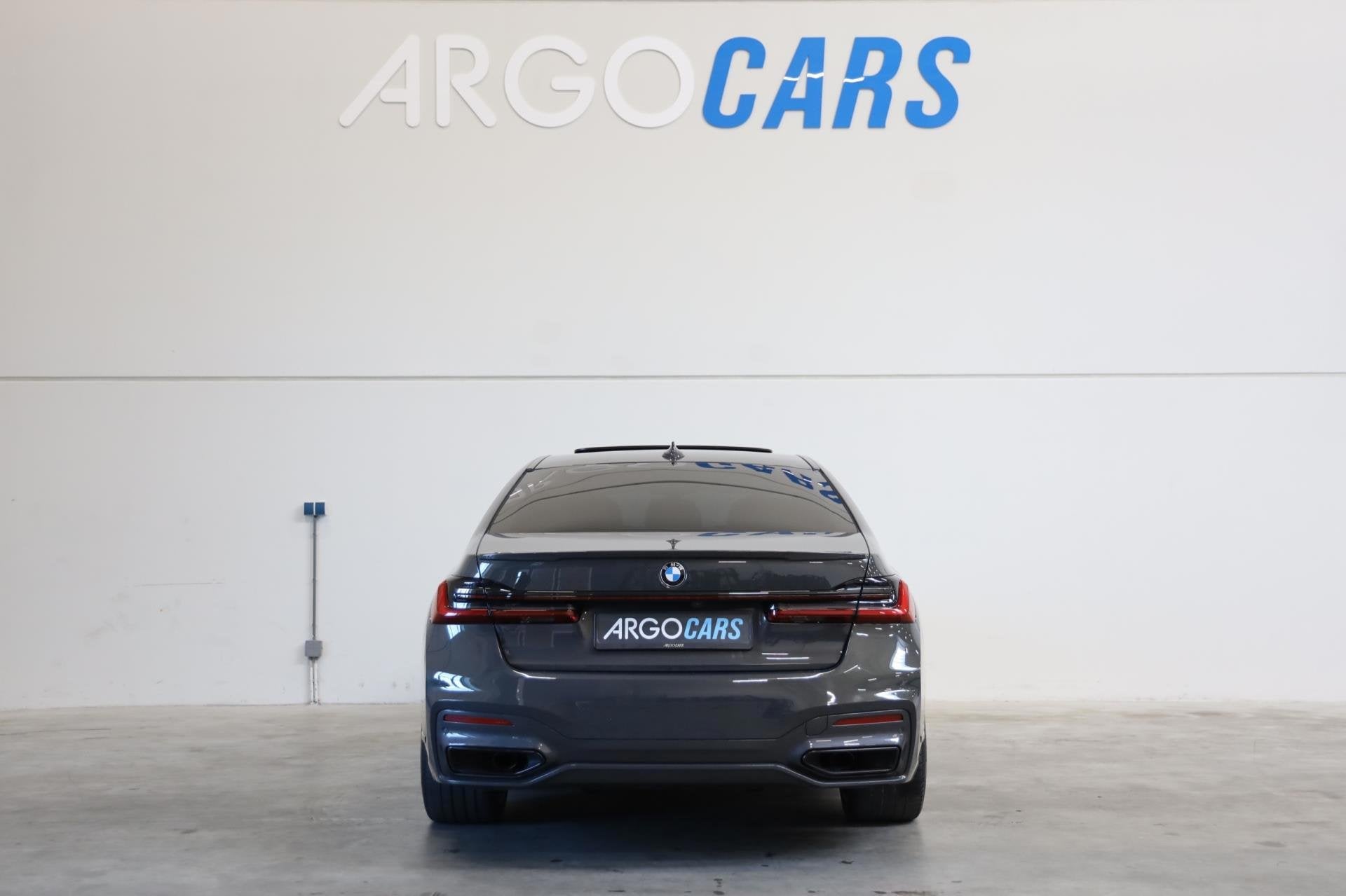 BMW 7-serie 745e M-SPORT Carbon/Laser/Dak/ACC/Massage/360/B&, Achterwielaandrijving, Gebruikt, Hybride Elektrisch/Benzine, 2998 cc