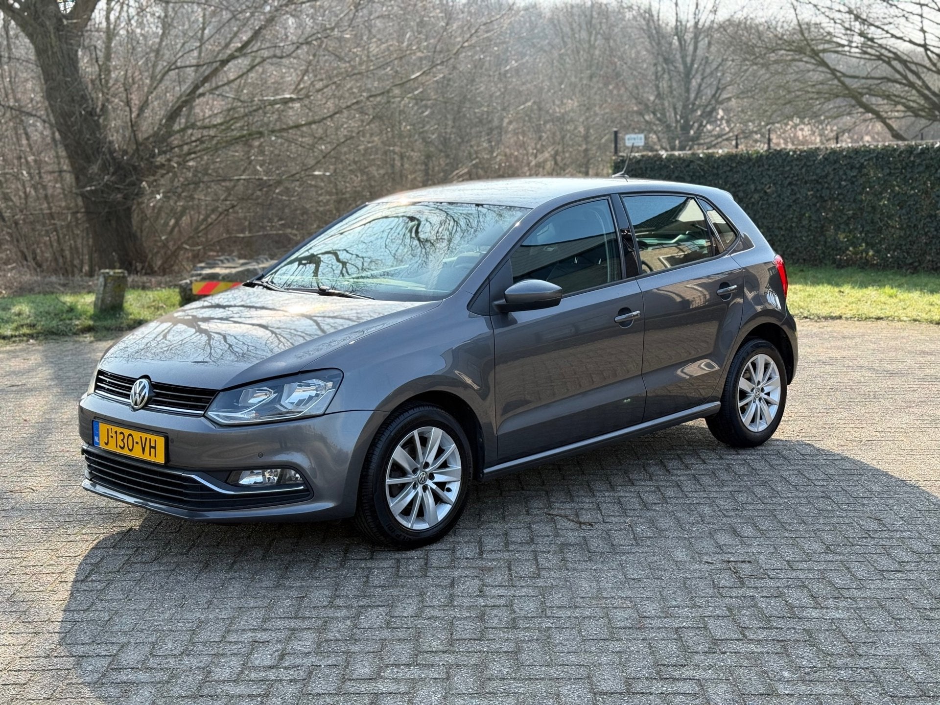 Volkswagen Polo 1.2 TSI Comfortline NAVI I AIRCO I PDC I CLI, Auto's, Volkswagen, Euro 6, 4 cilinders, Handgeschakeld, 1000 kg