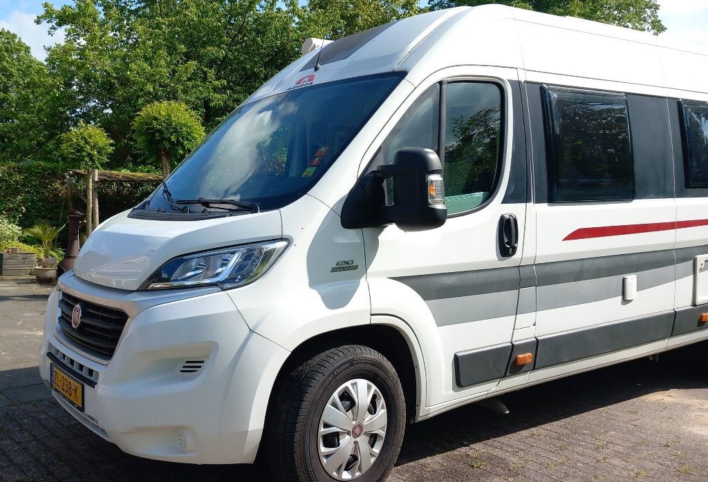 Buscamper Adria Twin SLX 640, Caravans en Kamperen, Luifel, Ringverwarming, Fiat, 6 tot 7 meter