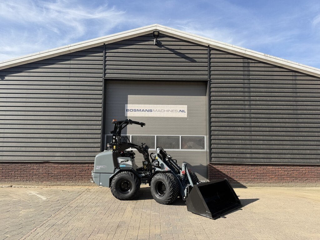 GIANT G2500 X-TRA HD minishovel NIEUW '' dikke shovel '' €, Zakelijke goederen, Tobroco, Info@tobroco.nl, Sprendlingenstraat 57
5061 KM  Oisterwijk