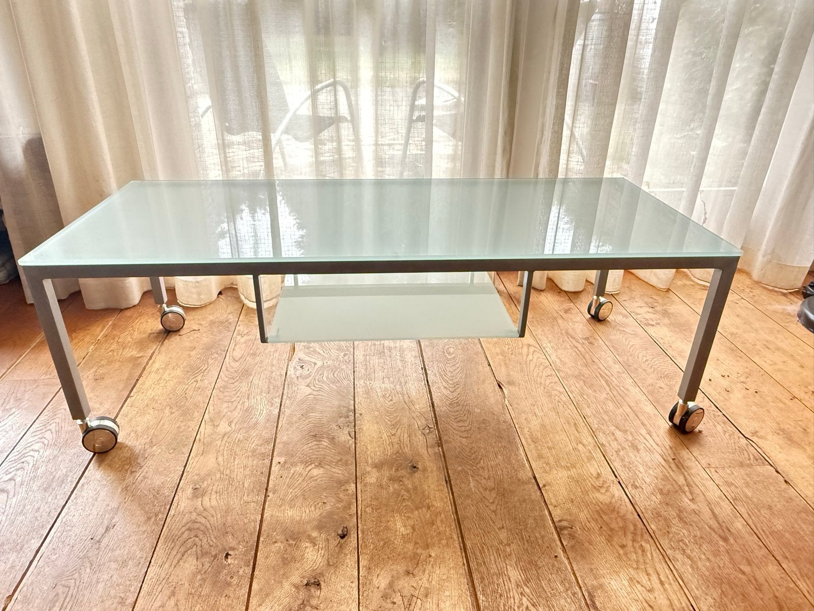 TV meubel van glas en aluminium, Ophalen, 100 tot 150 cm, Zo goed als nieuw, Glas