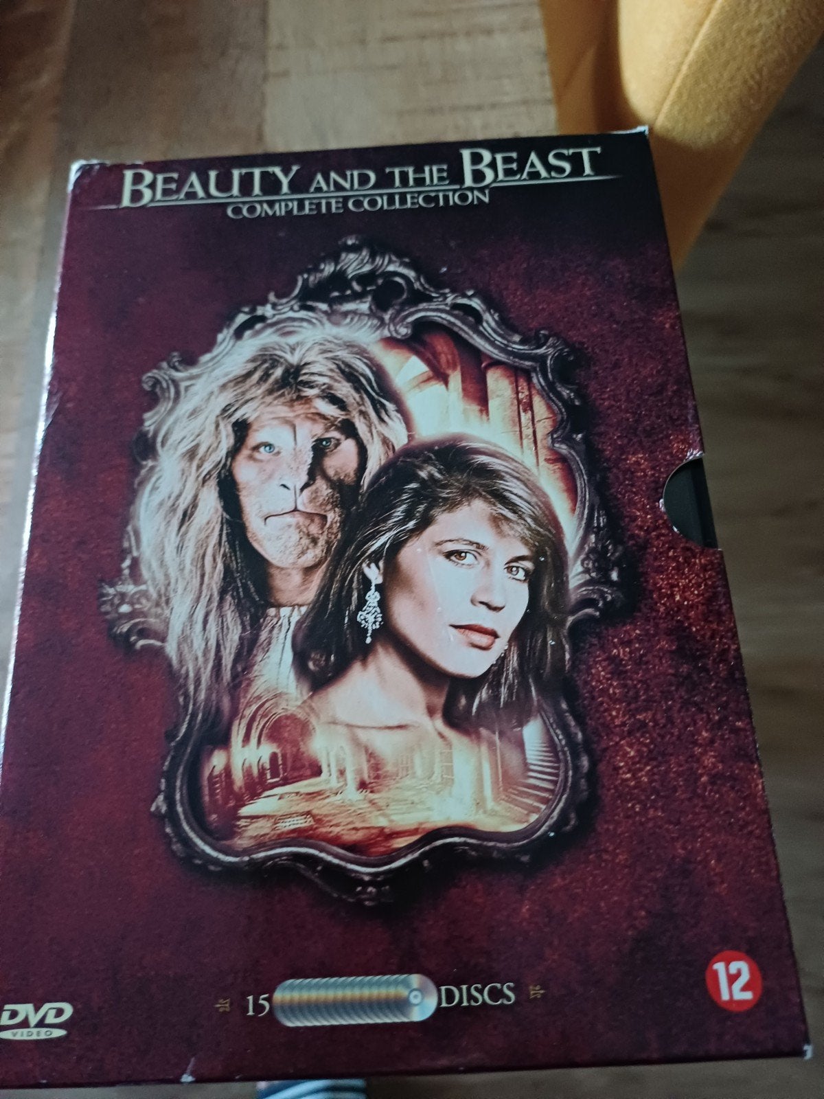 beauty en beast, Alle leeftijden, Ophalen, Zo goed als nieuw