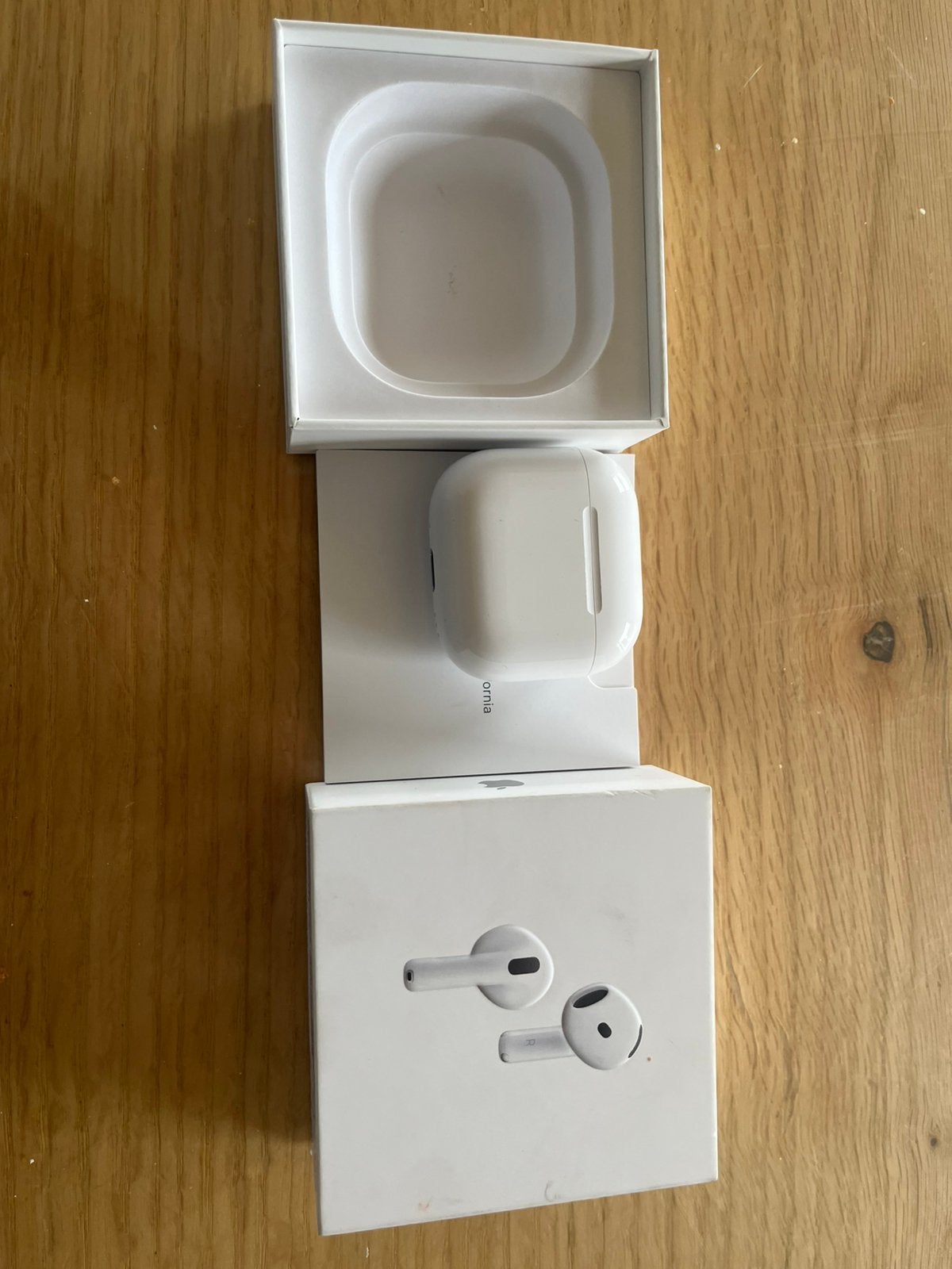 Airpods pro 4 met verzekering! En oplaadbare magsafe case, Ophalen, Bluetooth, Nieuw, Apple
