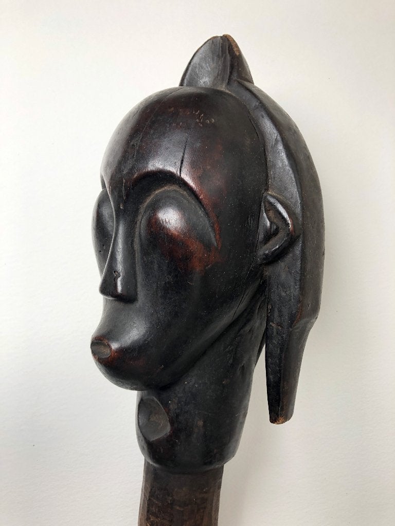 Groot Fang Byeri hoofd – Gabon – Afrikaans houten beeld, Antiek en Kunst, Hout, 50 cm, Zwart, Houtsnijwerk