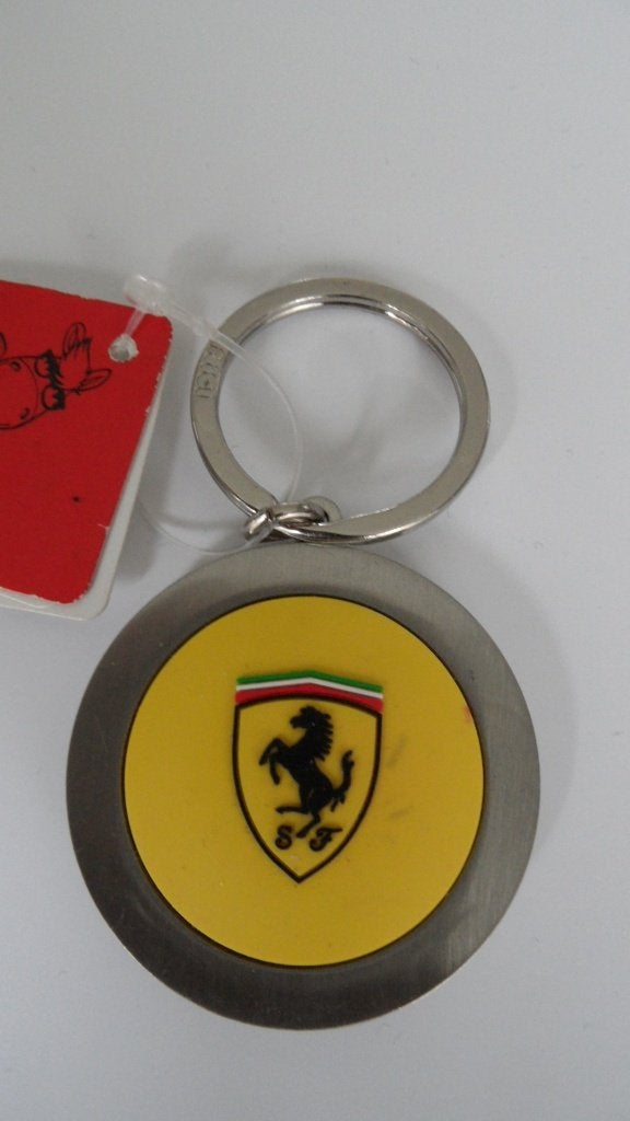 Ferrari sportwagen sleutelhanger, Verzamelen, Verzenden, Zo goed als nieuw, Auto's