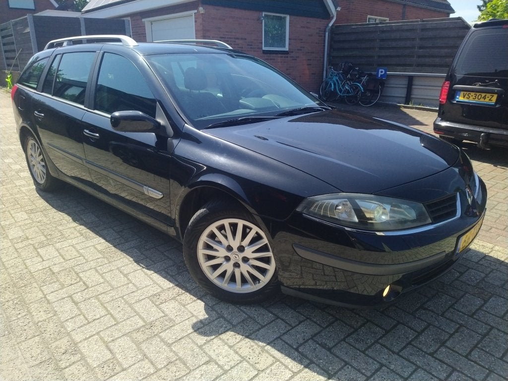 Renault Laguna Grand Tour 2.0-16V Business (bj 2007), Auto's, Renault, 135 pk, Gebruikt, 4 cilinders, Parkeersensor