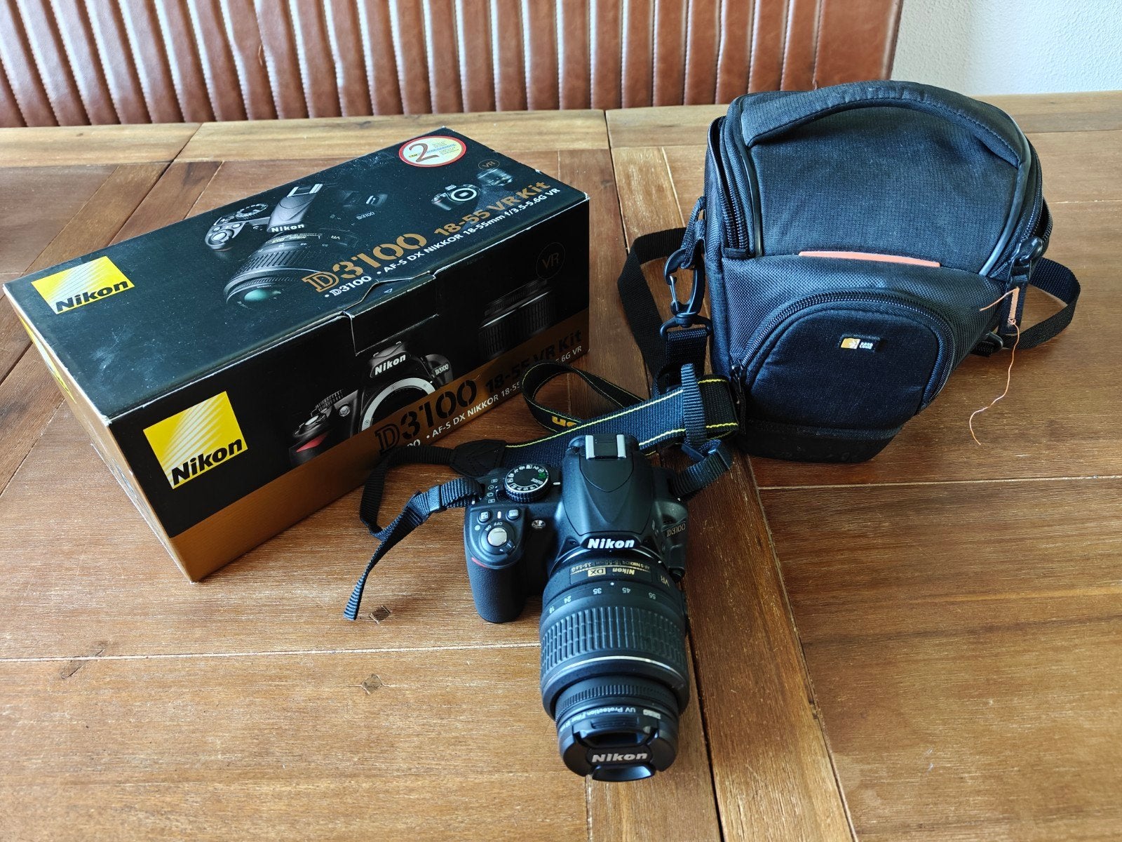 Nikon D3100 Spiegelreflexcamera met 18-55 VR Kit en tas, Ophalen, Spiegelreflex, Zo goed als nieuw, 4 t/m 7 keer