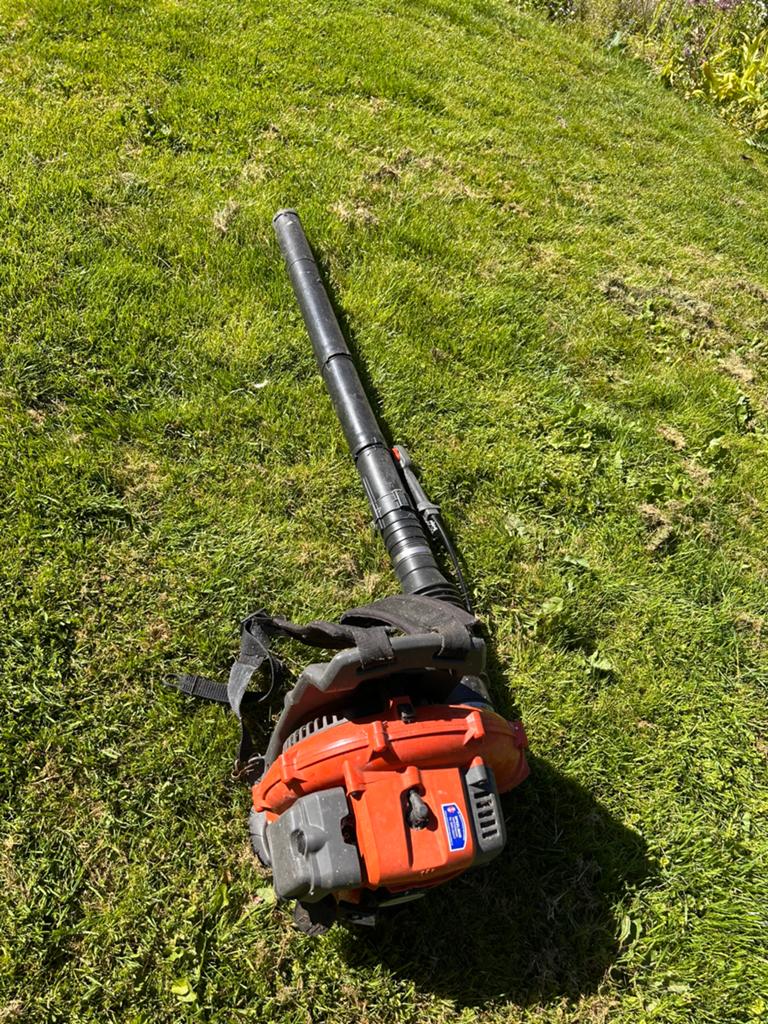 Bladblazer Husqvarna 130BT, Tuin en Terras, Bladblazers, Ophalen, Gebruikt, Benzine