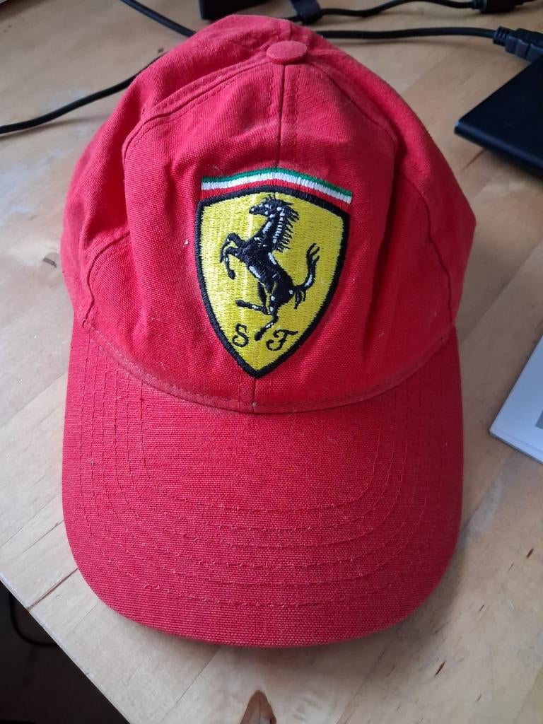 Vintage Rode Ferrari Pet met Klassiek Logo, Ferrari, One size fits all, Ophalen of Verzenden, Pet