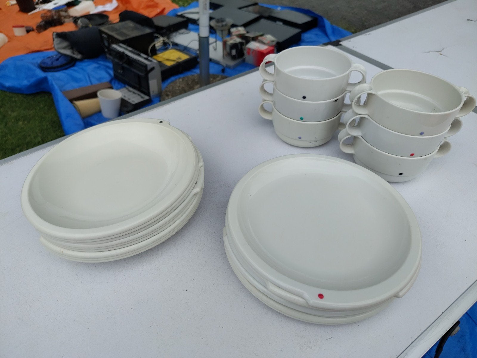Curver servies set: 6 borden en 6 kommen, Huis en Inrichting, Keuken | Tupperware, Gebruikt, Stapelbaar, Wit, Ophalen of Verzenden