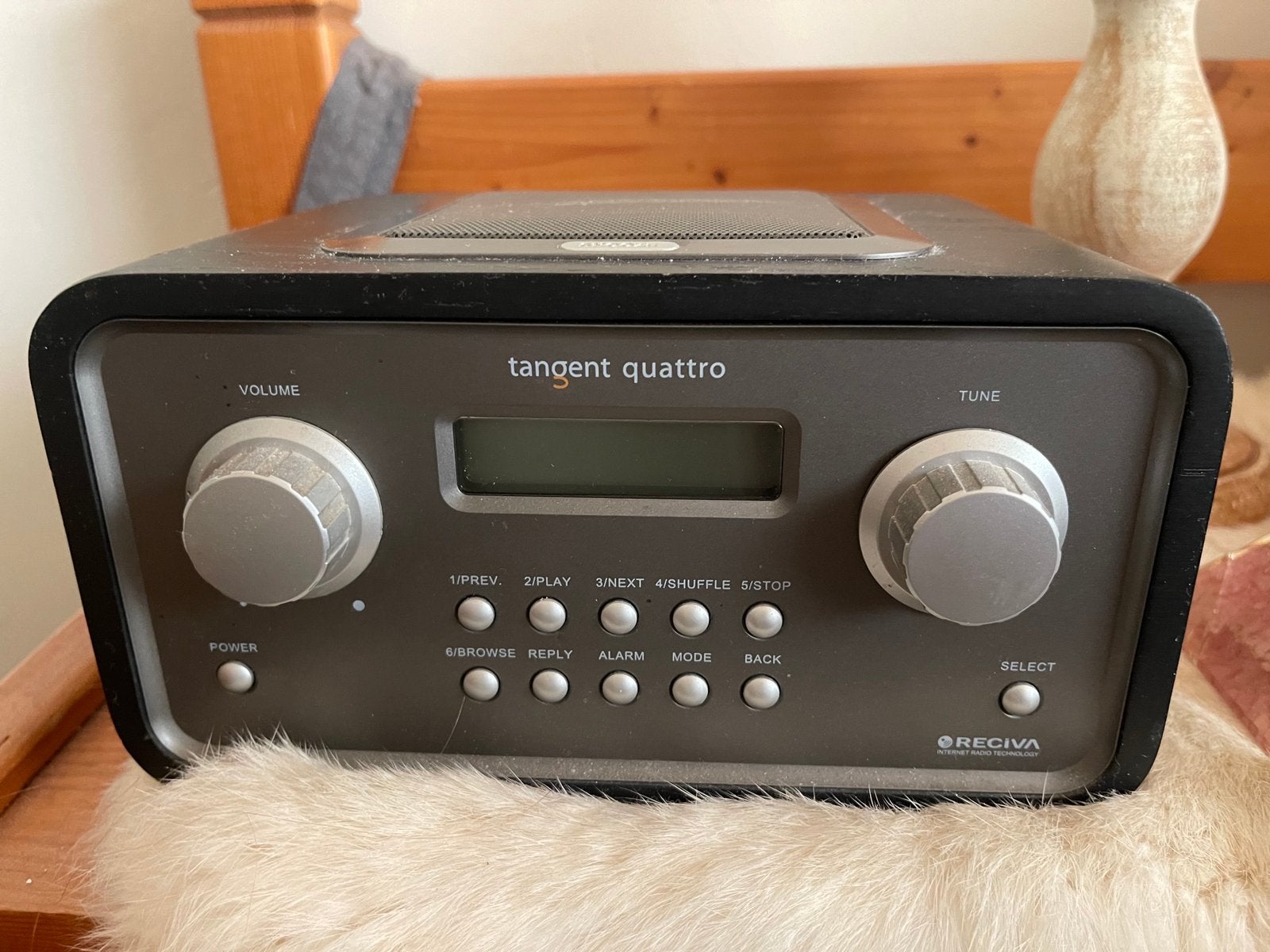 Tangent Quattro Retro Radio - Prachtig geluid (FM / AUX), Audio, Tv en Foto, Radio's, Ophalen of Verzenden, Zo goed als nieuw