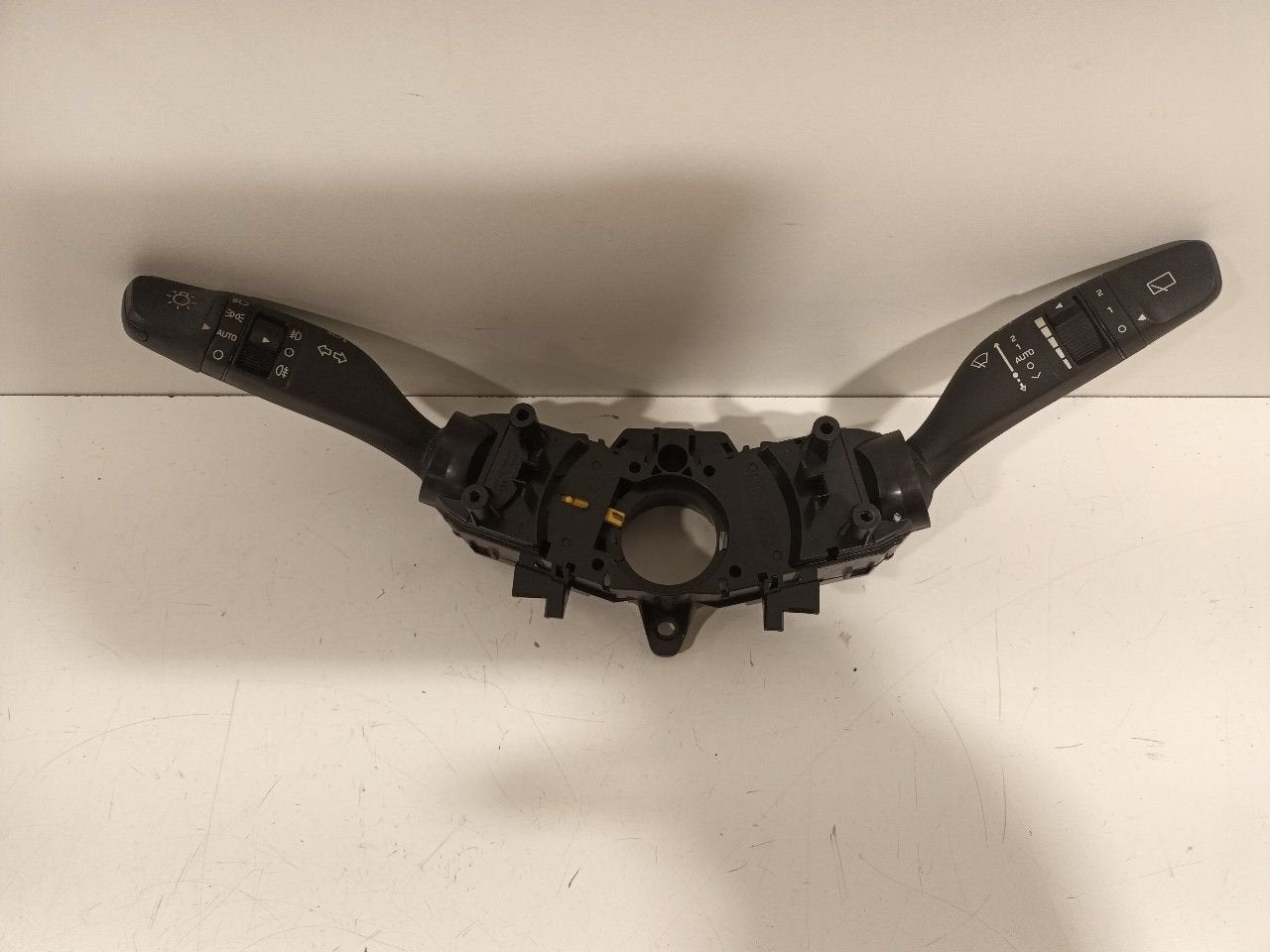 Combischakelaar Hyundai i20, Auto-onderdelen, Dashboard en Schakelaars, Hyundai, Gebruikt, Herkomst onderdeel bekend, 12 maanden garantie