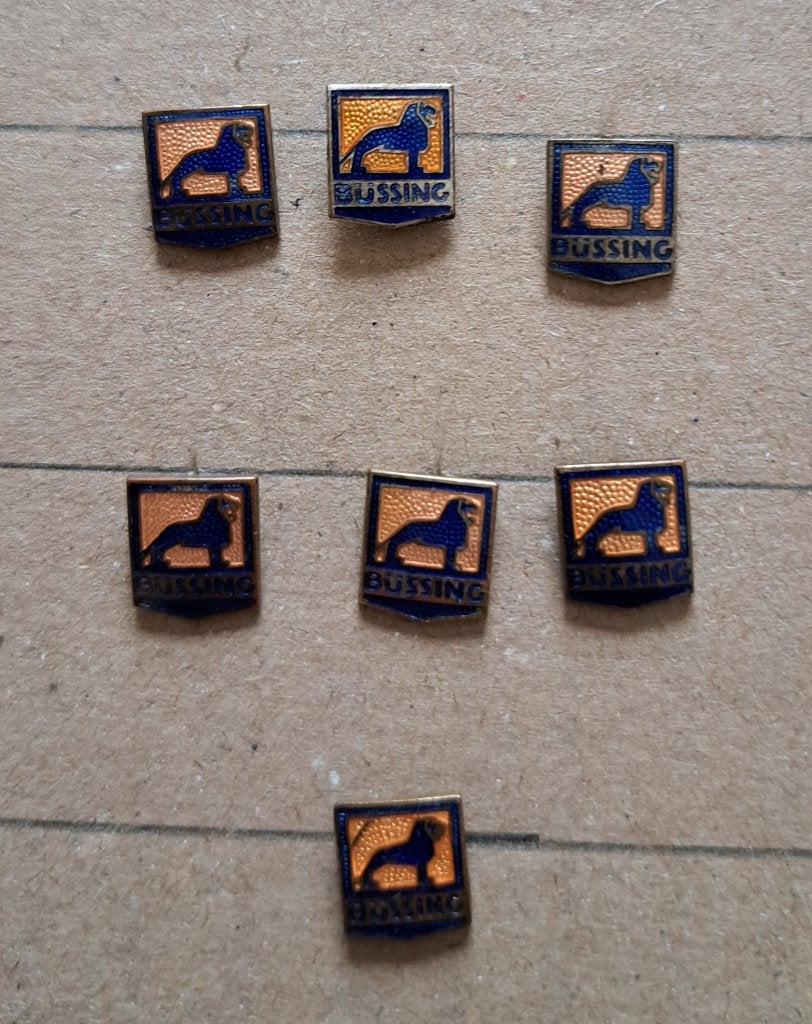 7x bussing spelden, Verzenden, Zo goed als nieuw, Transport, Speldje of Pin
