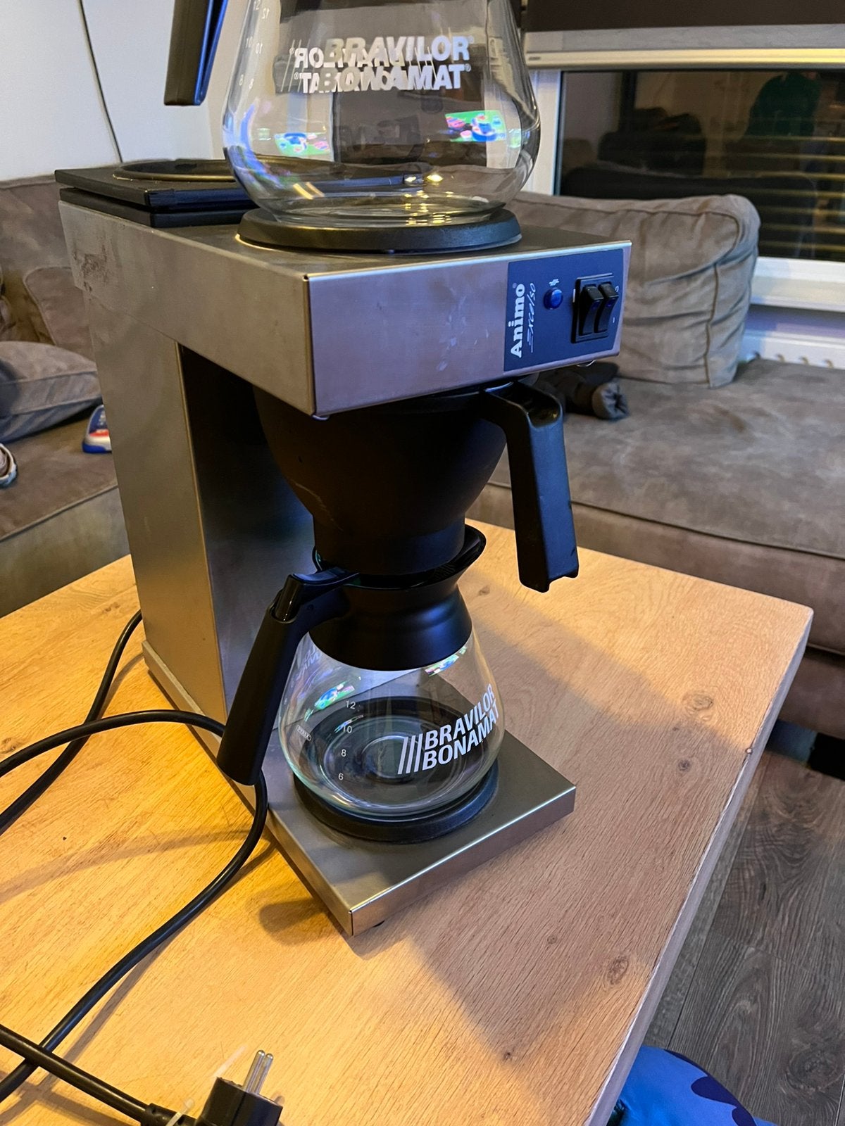 Animo excelso, 10 kopjes of meer, Ophalen, Zo goed als nieuw, Koffiemachine