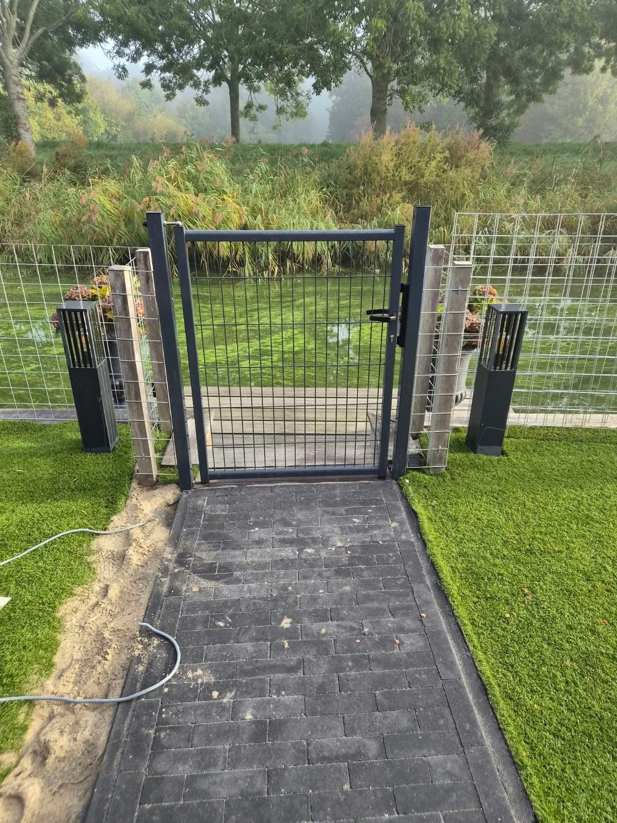Stevig hekje met poort, ideaal voor tuin of erf, Tuin en Terras, Met poort, Gebruikt, Ophalen of Verzenden, Tuinhek
