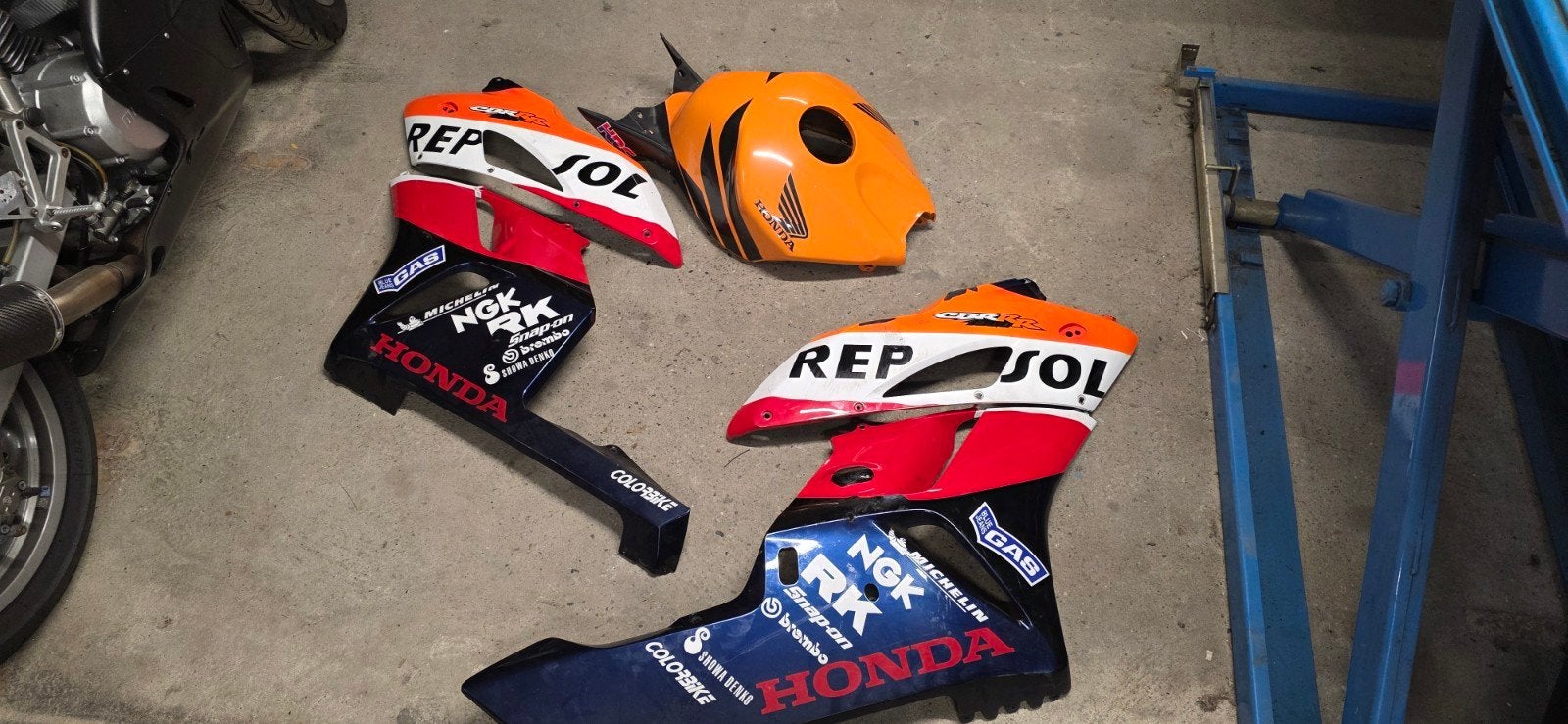 Honda cbr 1000 rr Fireblade kappenset kuipdelen, Motoren, Ophalen, Gebruikt