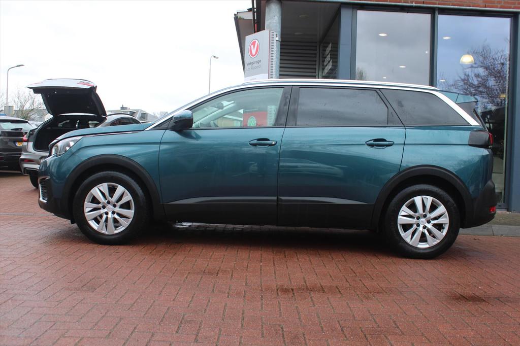 PEUGEOT 5008 1.2 PureTech *Active* 7p | Carplay | Cruise & C, Voorwielaandrijving, Gebruikt, 1199 cc, 7 stoelen