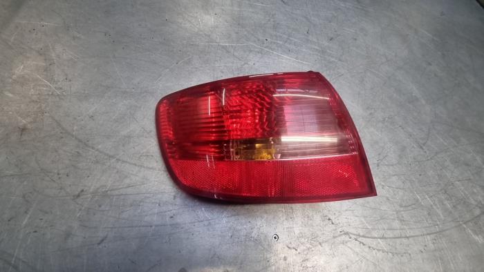 Achterlicht links van een Audi A6, Gebruikt, -, -, -