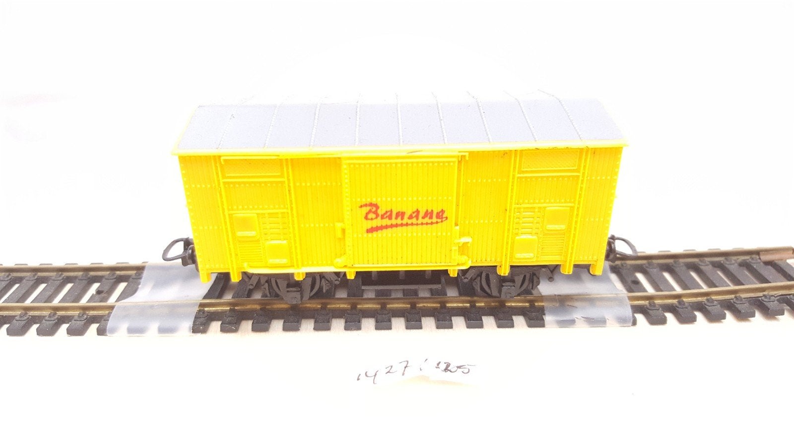 Lima H0 173 gesloten Banane goederen wagon 2008, Hobby en Vrije tijd, Modeltreinen | H0, Gelijkstroom, Wagon, Ophalen of Verzenden
