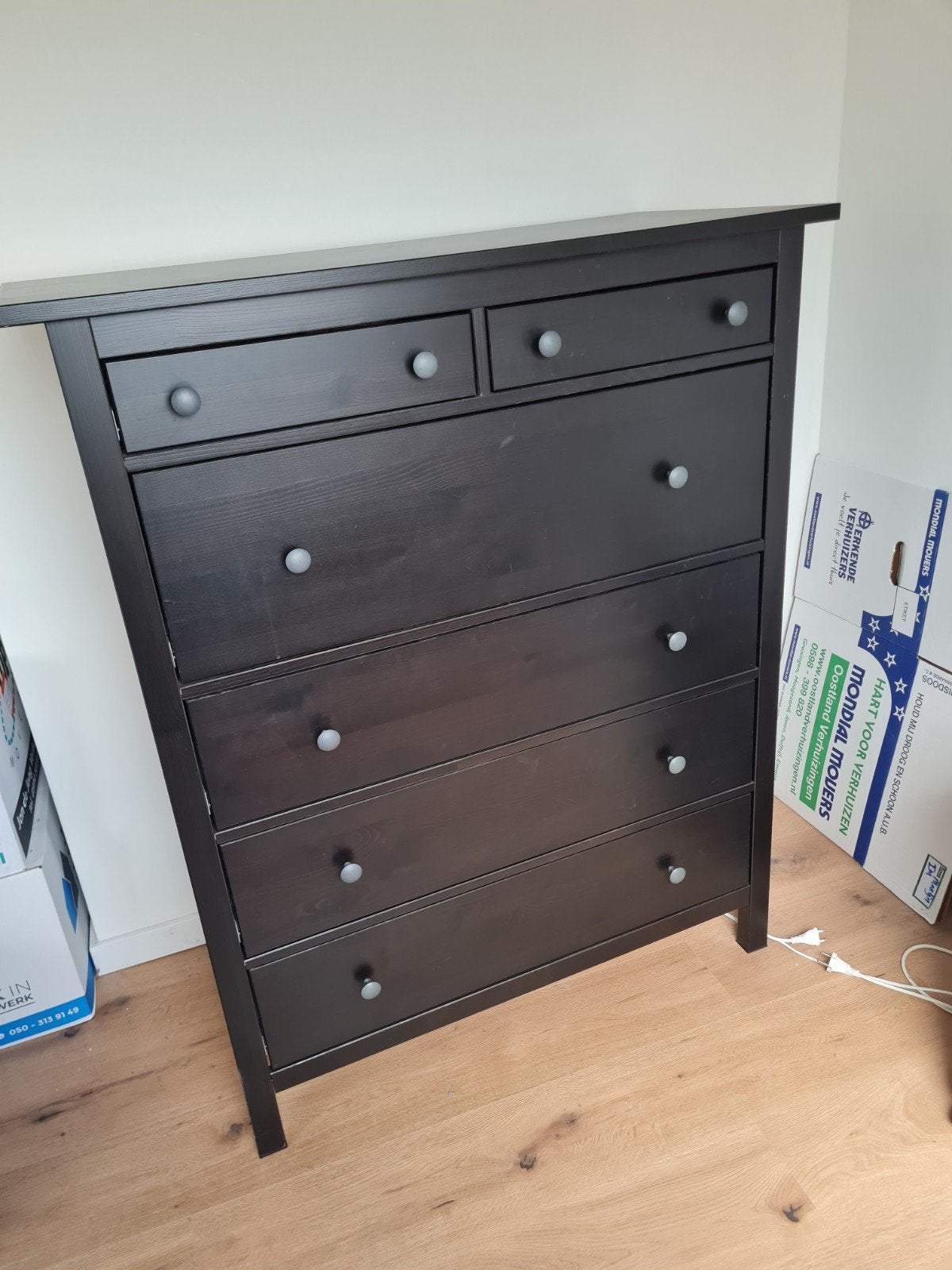 Donkerbruine ladekast met 6 laden - Gebruikt 107x50x151 cm, Ophalen, Gebruikt, 5 laden of meer, Ikea