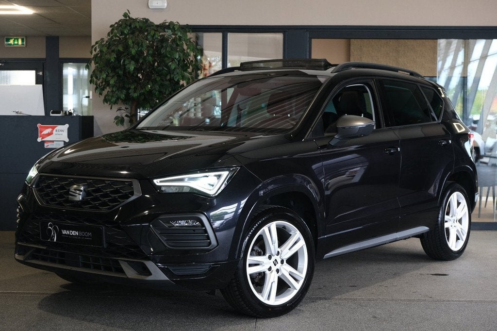Seat Ateca 1.5 TSI FR DSG 150pk Led Pano Virtual Camera, Auto's, Seat, Zwart, 4 cilinders, 150 pk, Ateca