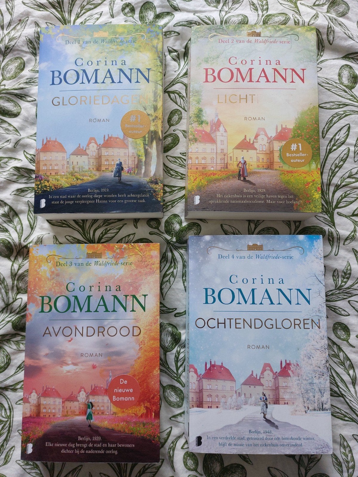 De Waldfriede-serie (deel 1-4) - Corina Bomann, Ophalen of Verzenden, Zo goed als nieuw, Corina Bomann, Nederland