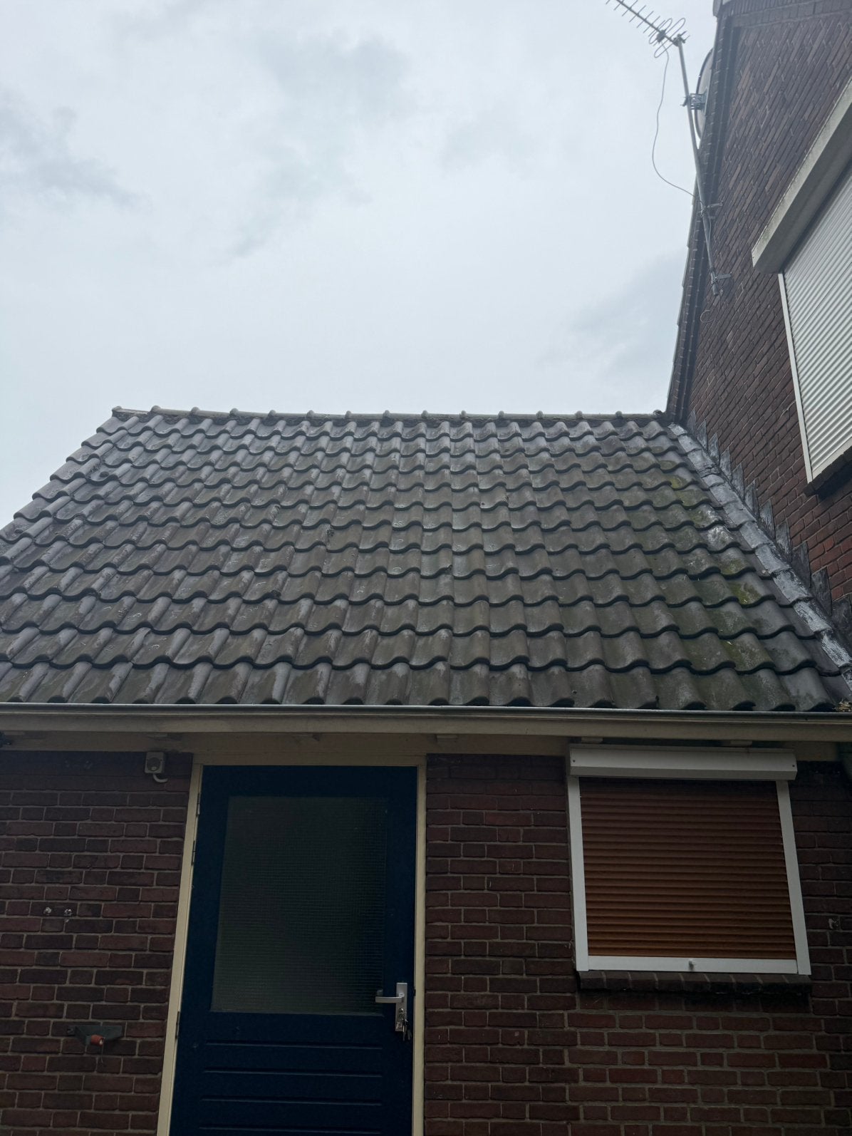 Dakpannen incl gevelpannen, Ophalen, Steen of Klei, Zo goed als nieuw, 15 m² of meer