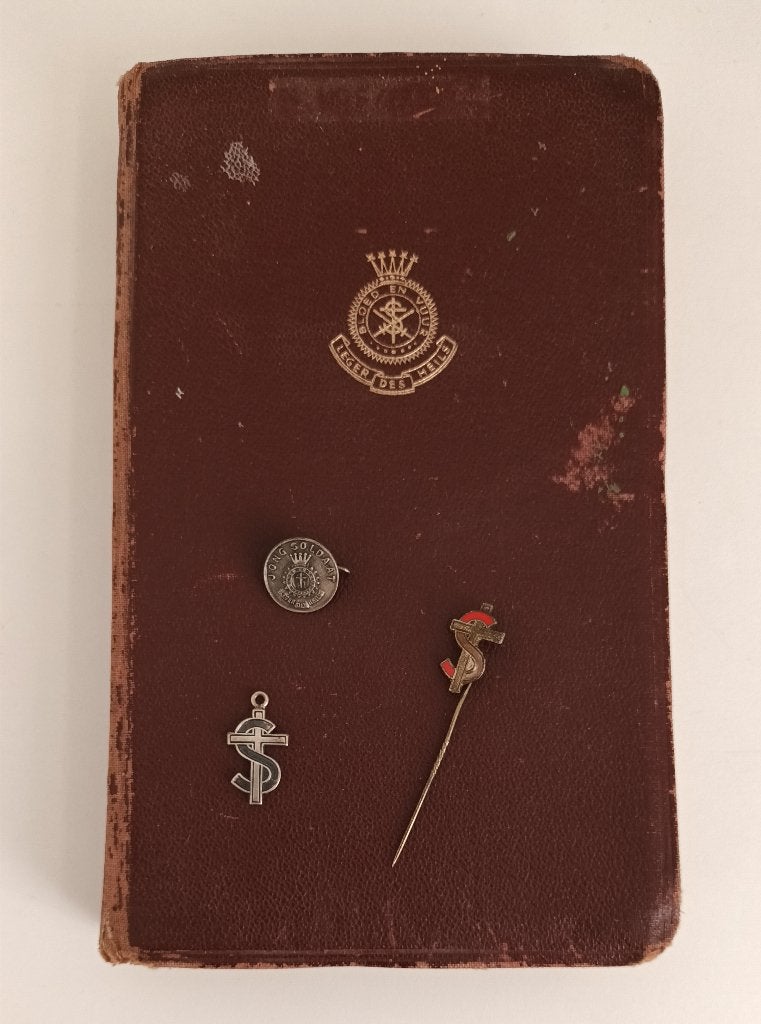Zeldzaam boek Bloed en Vuur Leger des Heils Speldjes Hanger, Ophalen of Verzenden
