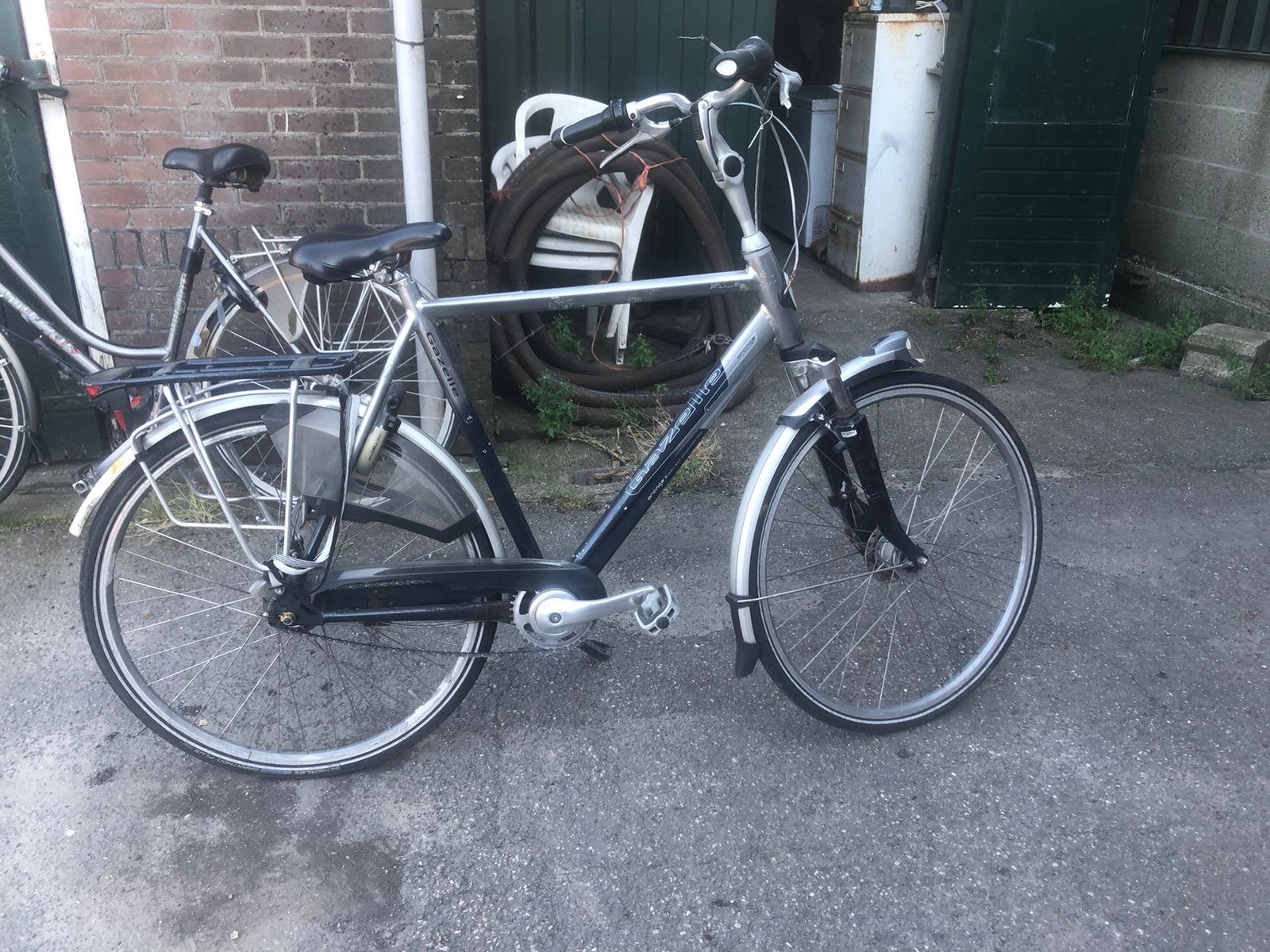 Partij fietsen, Fietsen en Brommers, Ophalen
