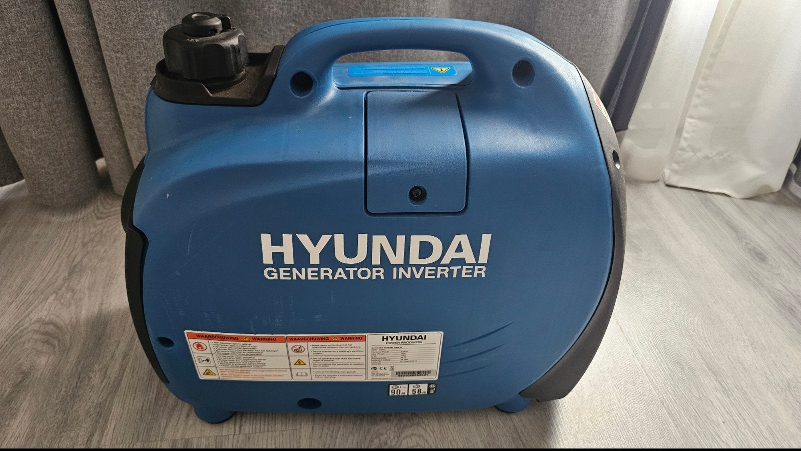 Hyundai Generator Inverter 1000W - Draagbare Stroomgenerator, Doe-het-zelf en Verbouw, Ophalen, Zo goed als nieuw, Minder dan 5 kVA