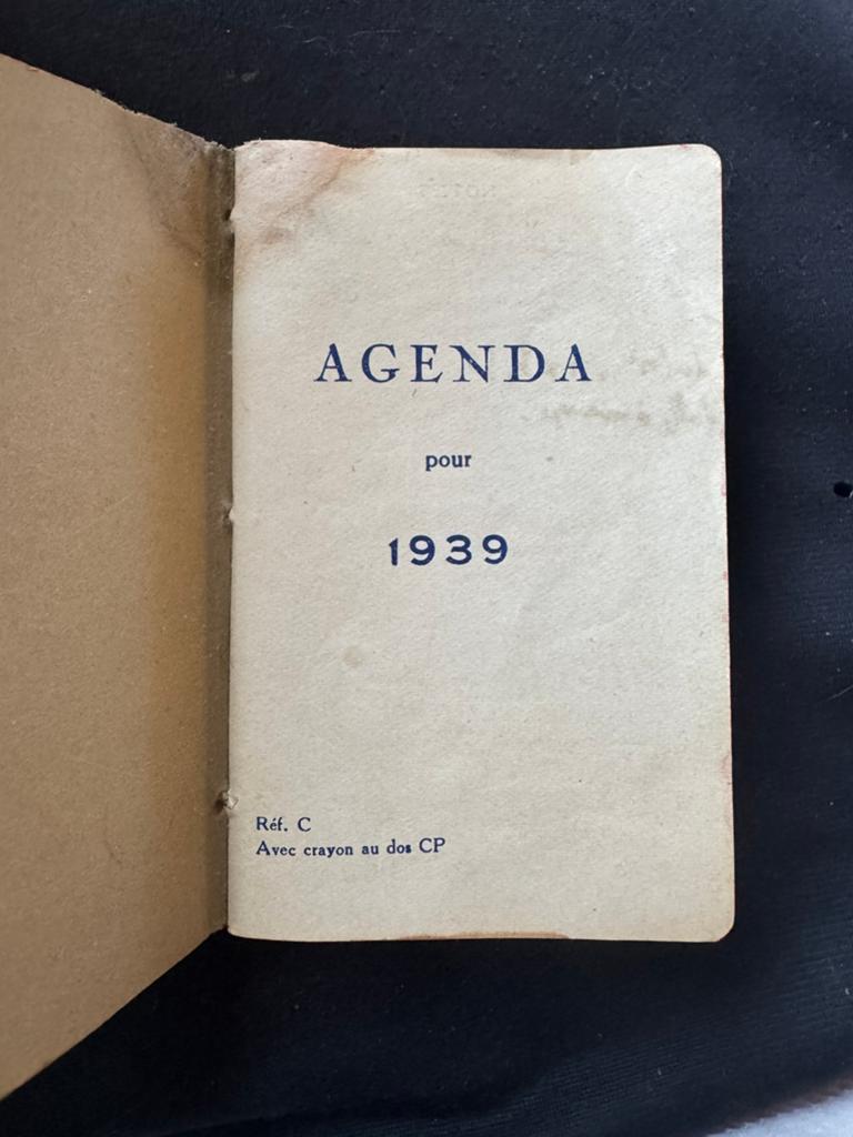 Te Koop: Heel oud origineel Frans agenda uit 1939, Ophalen