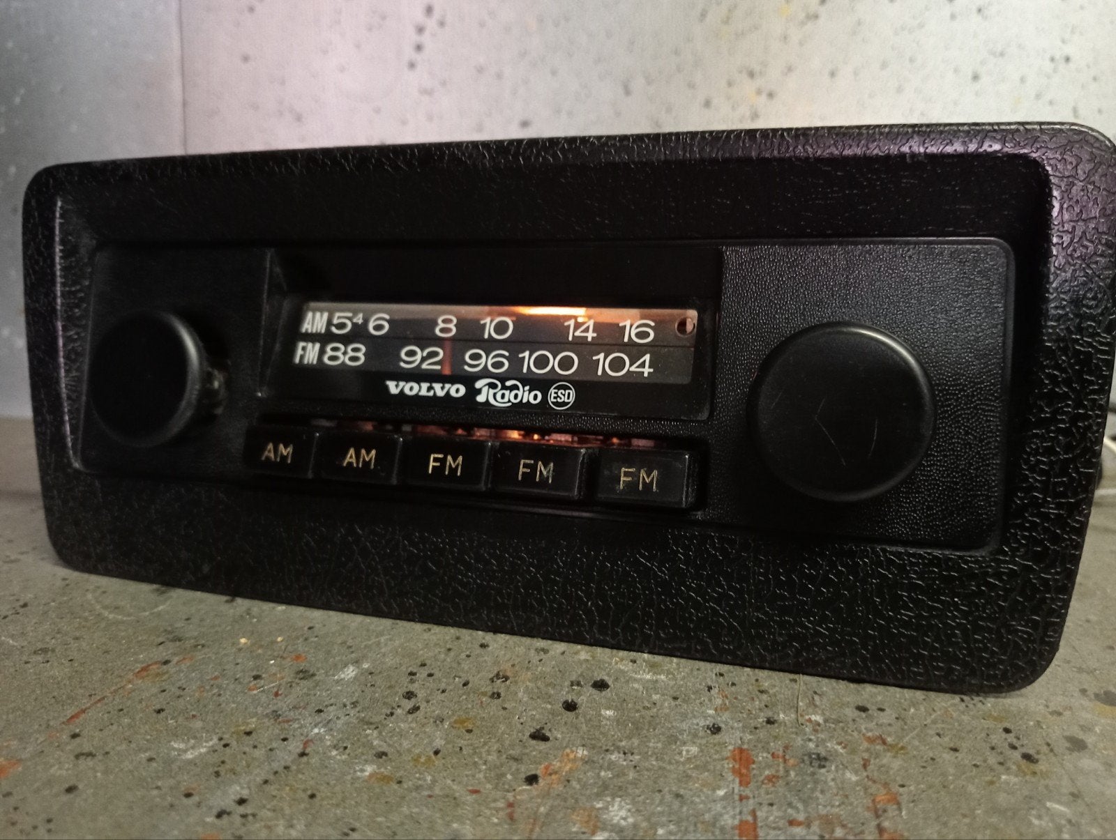 Volvo Amazon AR-51-70NK FM Radio, Auto diversen, Ophalen of Verzenden, Gebruikt