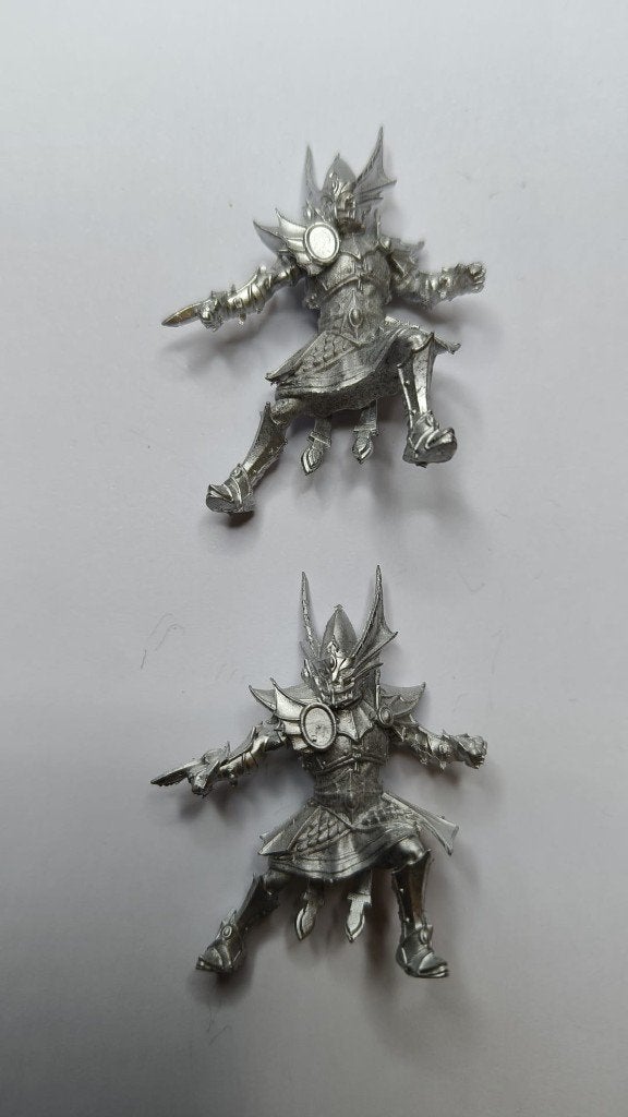 bloodbowl high elf dragon princes metal, Ophalen of Verzenden, Zo goed als nieuw, 1:50 of kleiner, Figuur of Figuren