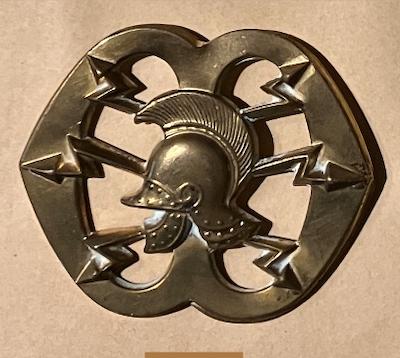 Baret- en schouderemblemen verbindingsdienst, Ophalen of Verzenden, Landmacht, Nederland, Embleem of Badge