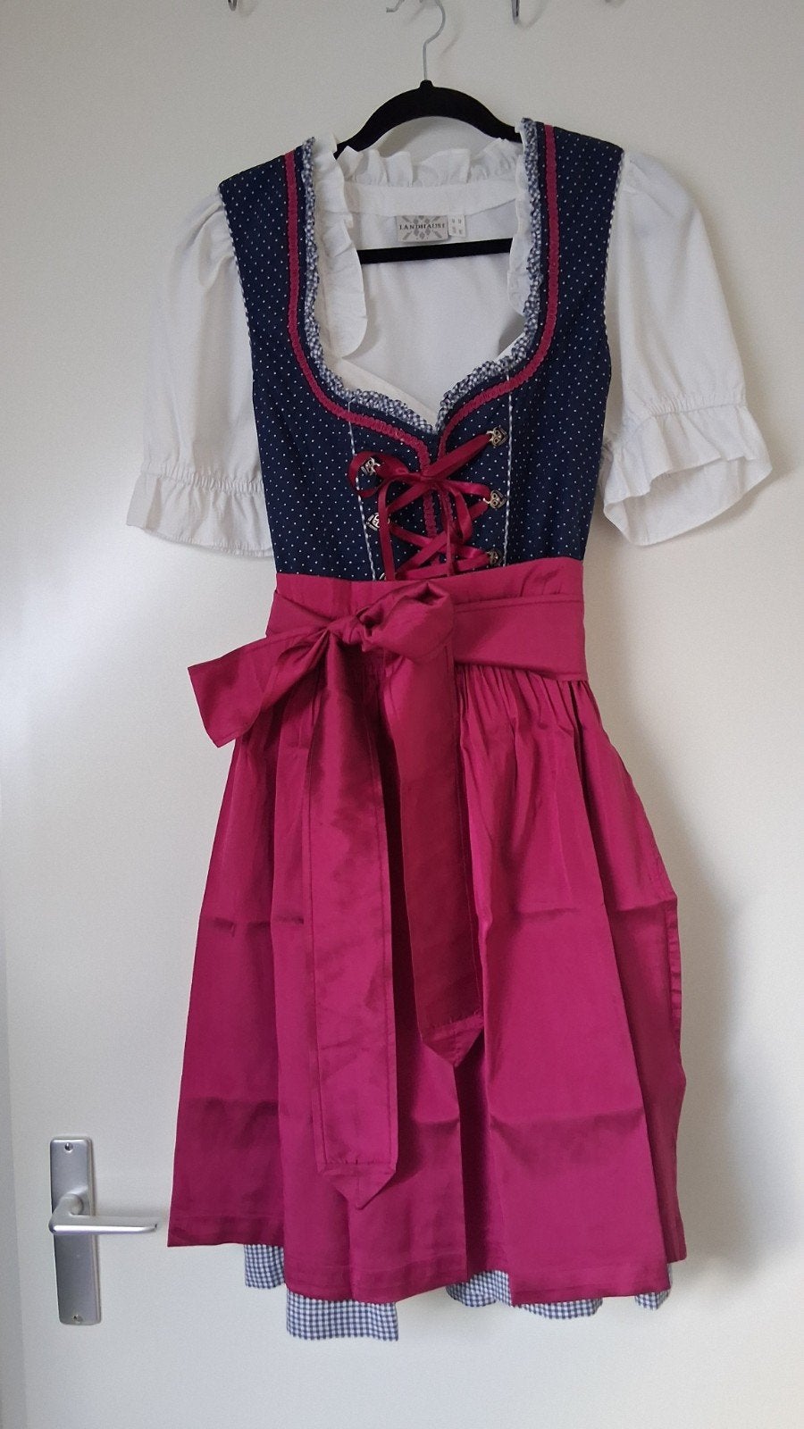 Dirndl jurk Landhaus maat 40 met blouse en BH € 40, Maat 38/40 (M), Blauw, Ophalen of Verzenden, Zo goed als nieuw