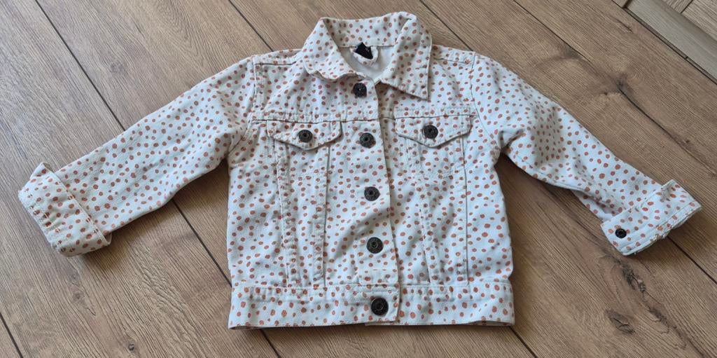 Spijkerjackje met stippen maat 104, Kinderen en Baby's, Kinderkleding | Maat 104, Jongen of Meisje, Ophalen of Verzenden, Zo goed als nieuw