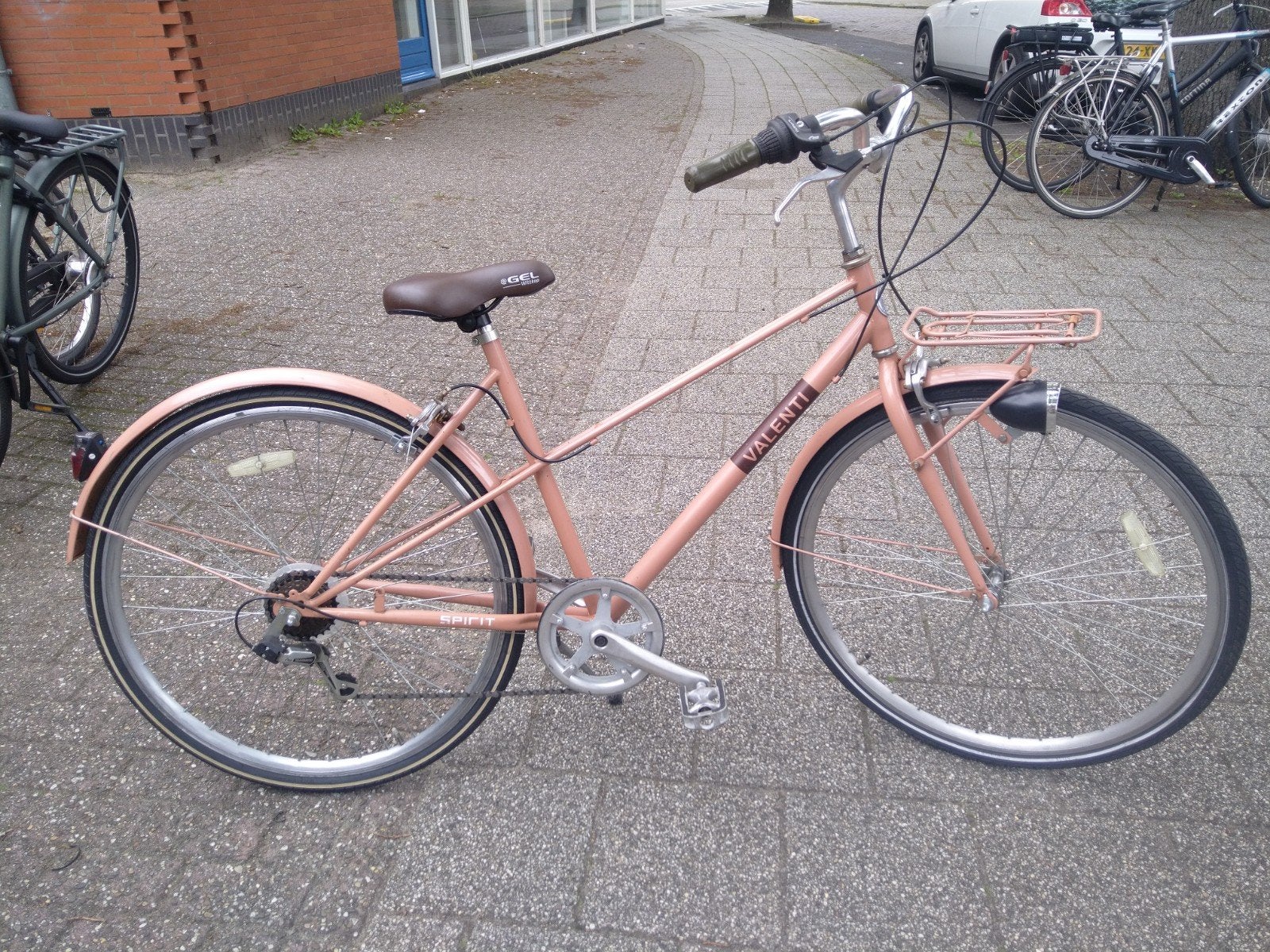 Nette Valenti Damesfiets 28 Inch 6 versnellingen Rijklaar!, Auto diversen, Fietsendragers, Ophalen of Verzenden