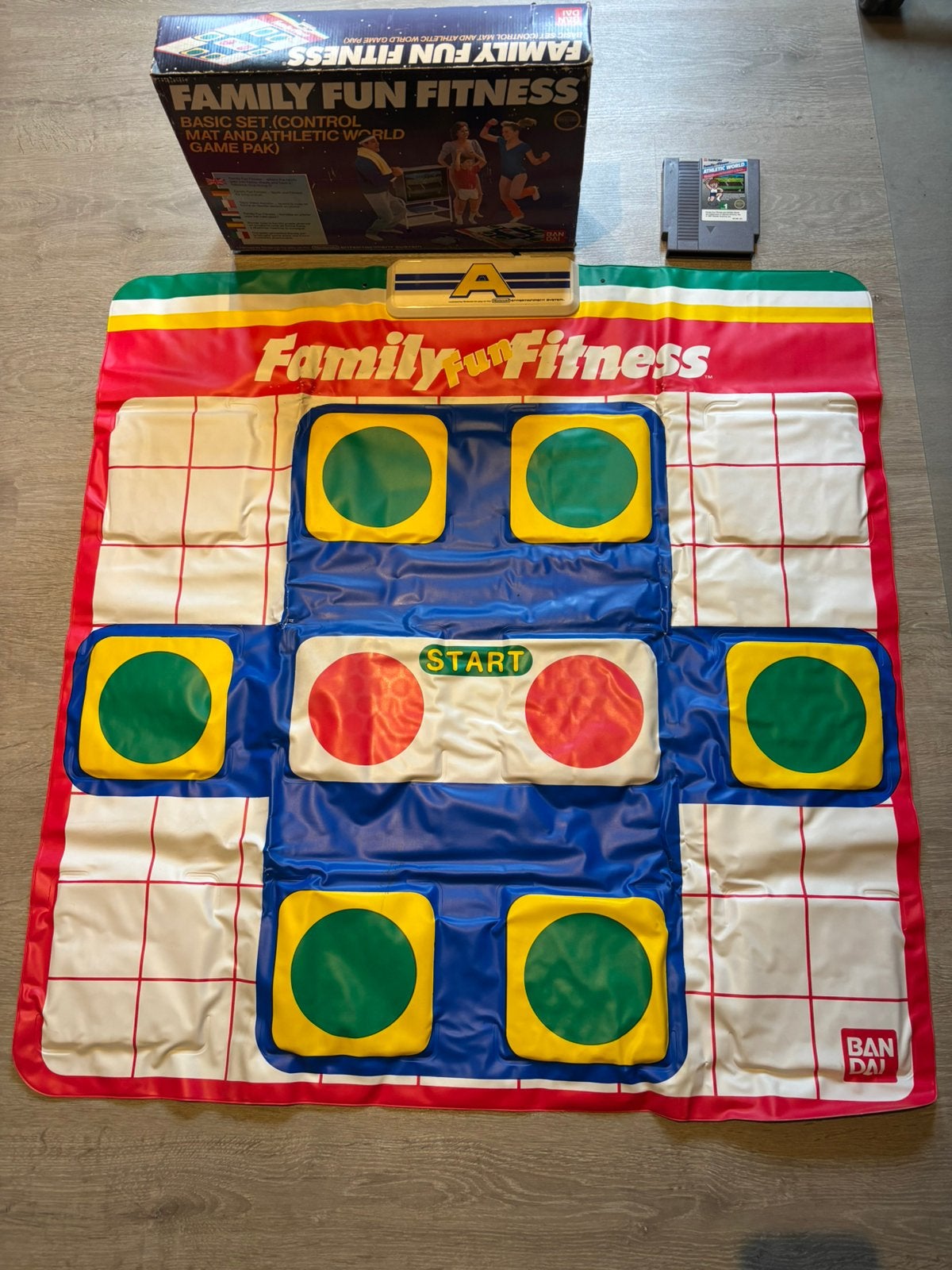 Family Fun Fitness mat Athletic world 5 screw disk Nintendo, Gebruikt, Eén computer, Ophalen of Verzenden, Sport
