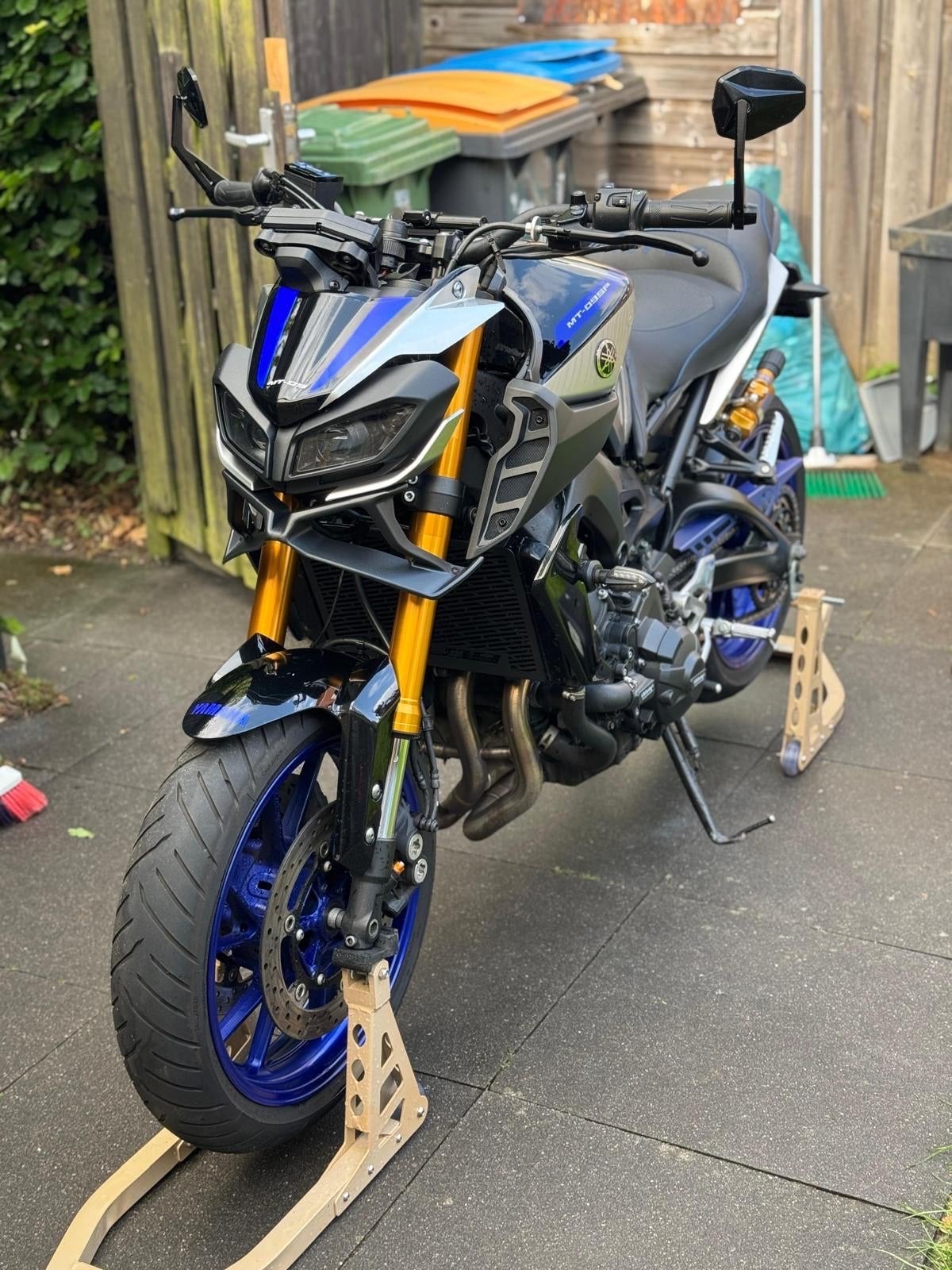 Yamaha MT-09 2018 met Akrapovic, Quickshift en handvatverwar, Handvatverwarming, Motorrijbewijs A, Gebruikt, 3 cilinders