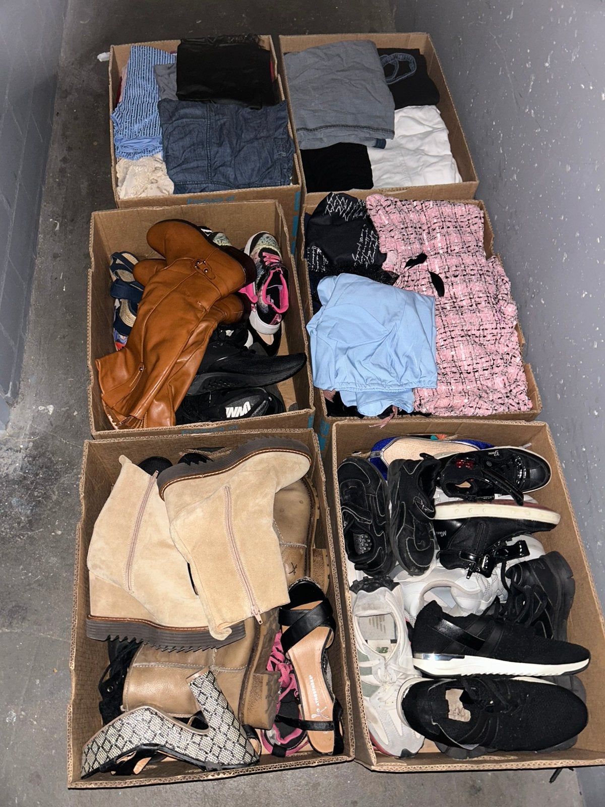 6 dozen rommelmarkt kleding en schoenen, Ophalen, Gebruikt