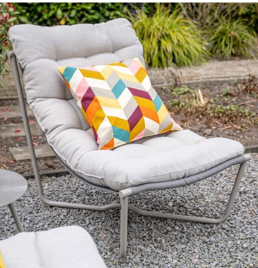 GARDEN IMPRESSIONS LOUNGESTOEL Aluminium MET DIKKE KUSSEN, Caravans en Kamperen, Ophalen