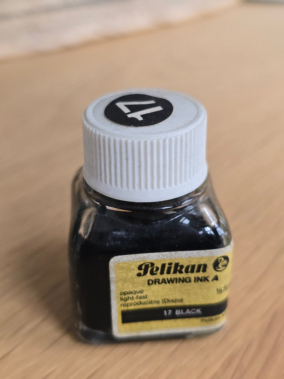 Antiek glazen potie Pelikan 10 ML zwarte inkt €7.50, Ophalen of Verzenden, Zo goed als nieuw