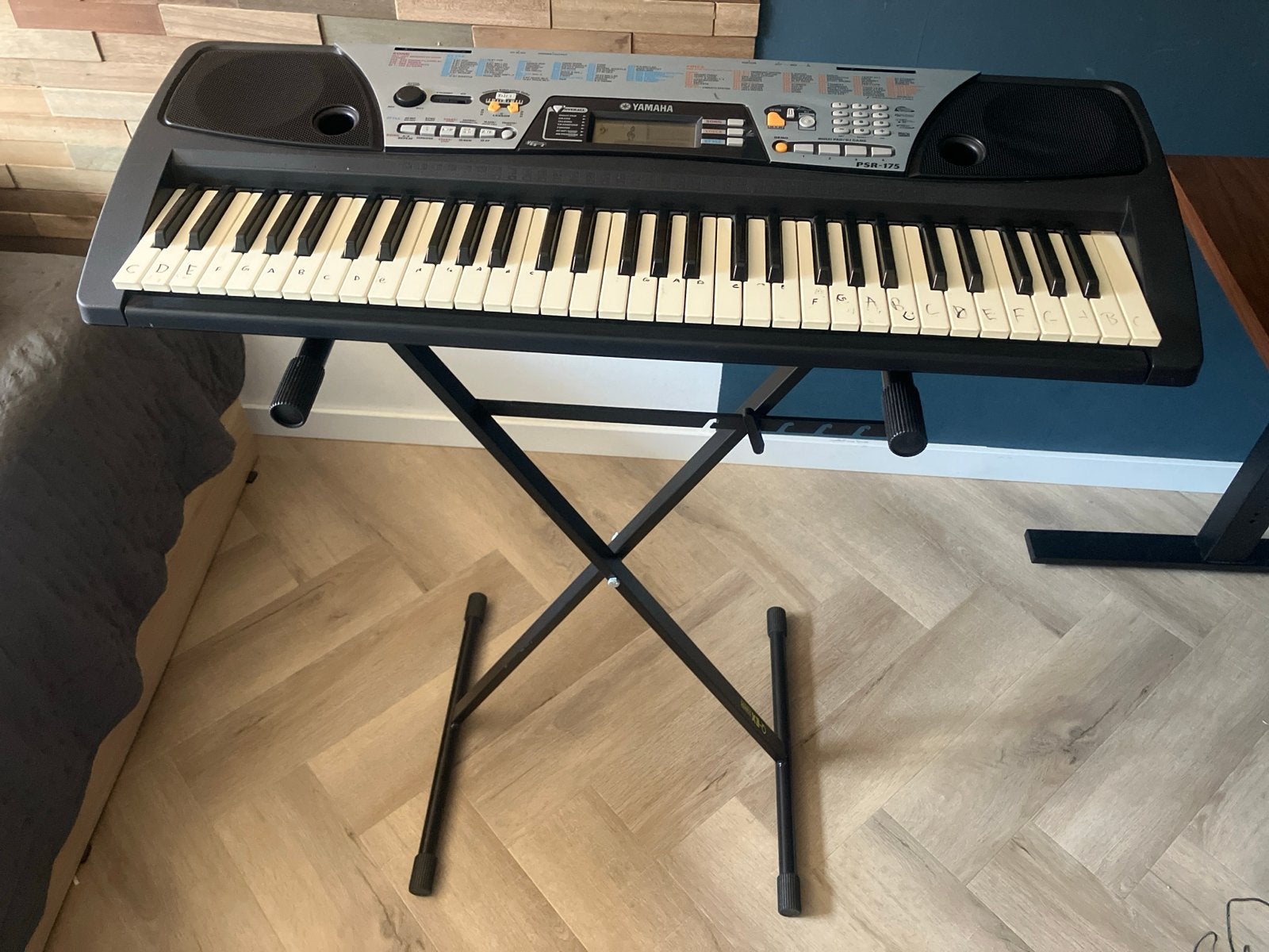Yamaha PSR-175 Keyboard met standaard, Ophalen, Yamaha, Met standaard, 61 toetsen