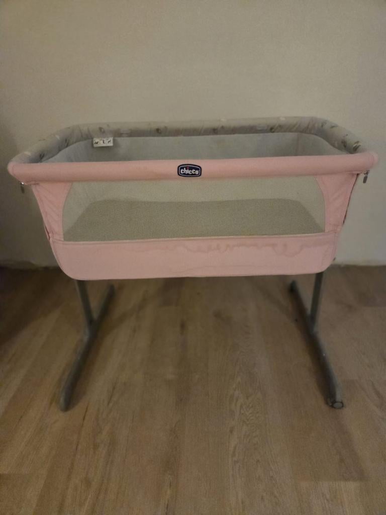 Chicco Next2Me Co-Sleeper Wieg - Roze (Gebruikt), Ophalen of Verzenden, Gebruikt, Wieg